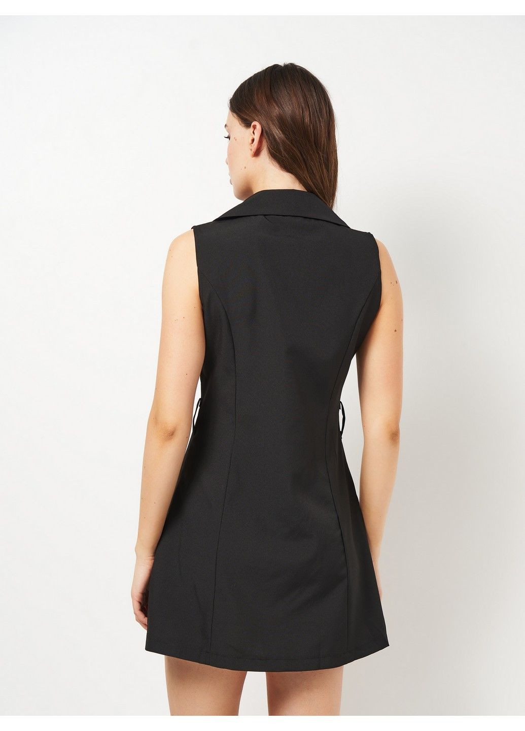 Чорна кежуал сукня SHEIN однотонна