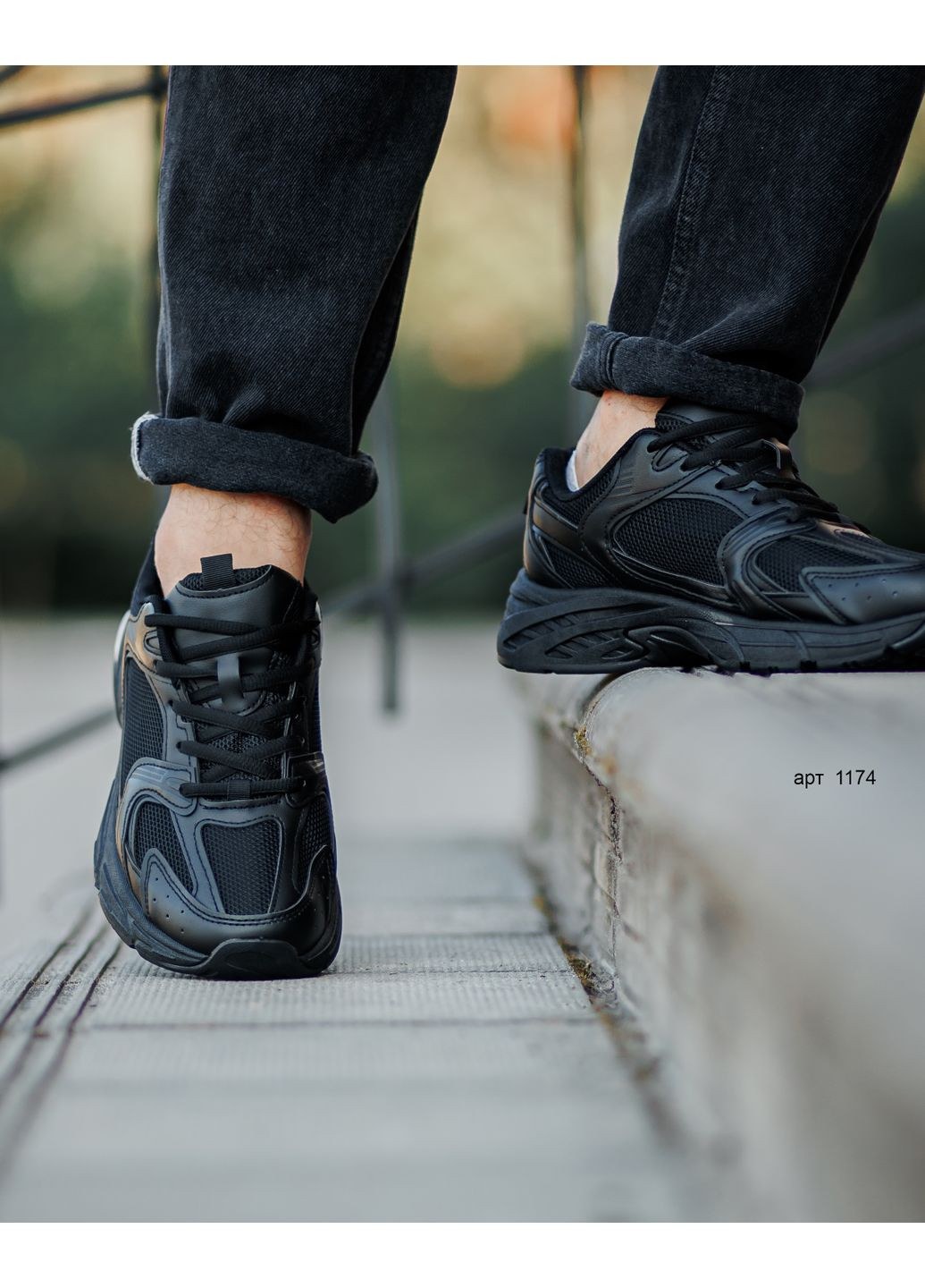 Черные демисезонные кроссовки new full black YZY 530