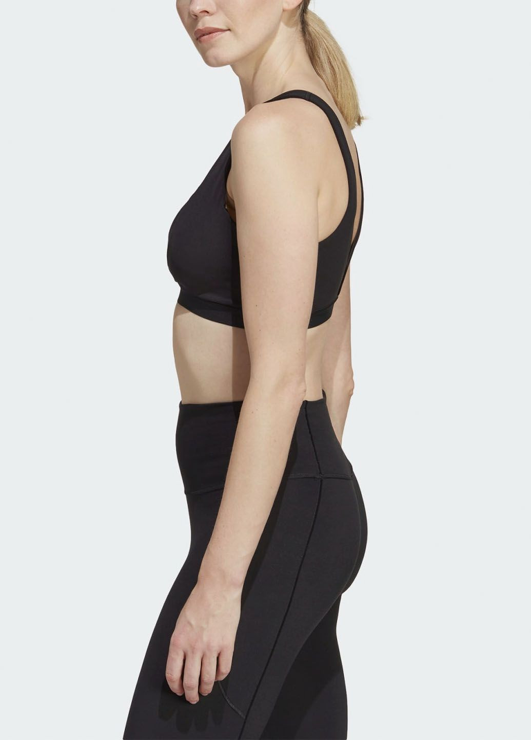 Чёрный бюстгальтер для йоги yoga essentials ic8062 adidas