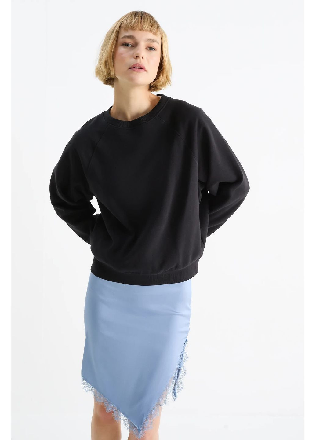 Чорний світшот C&A (365761633)