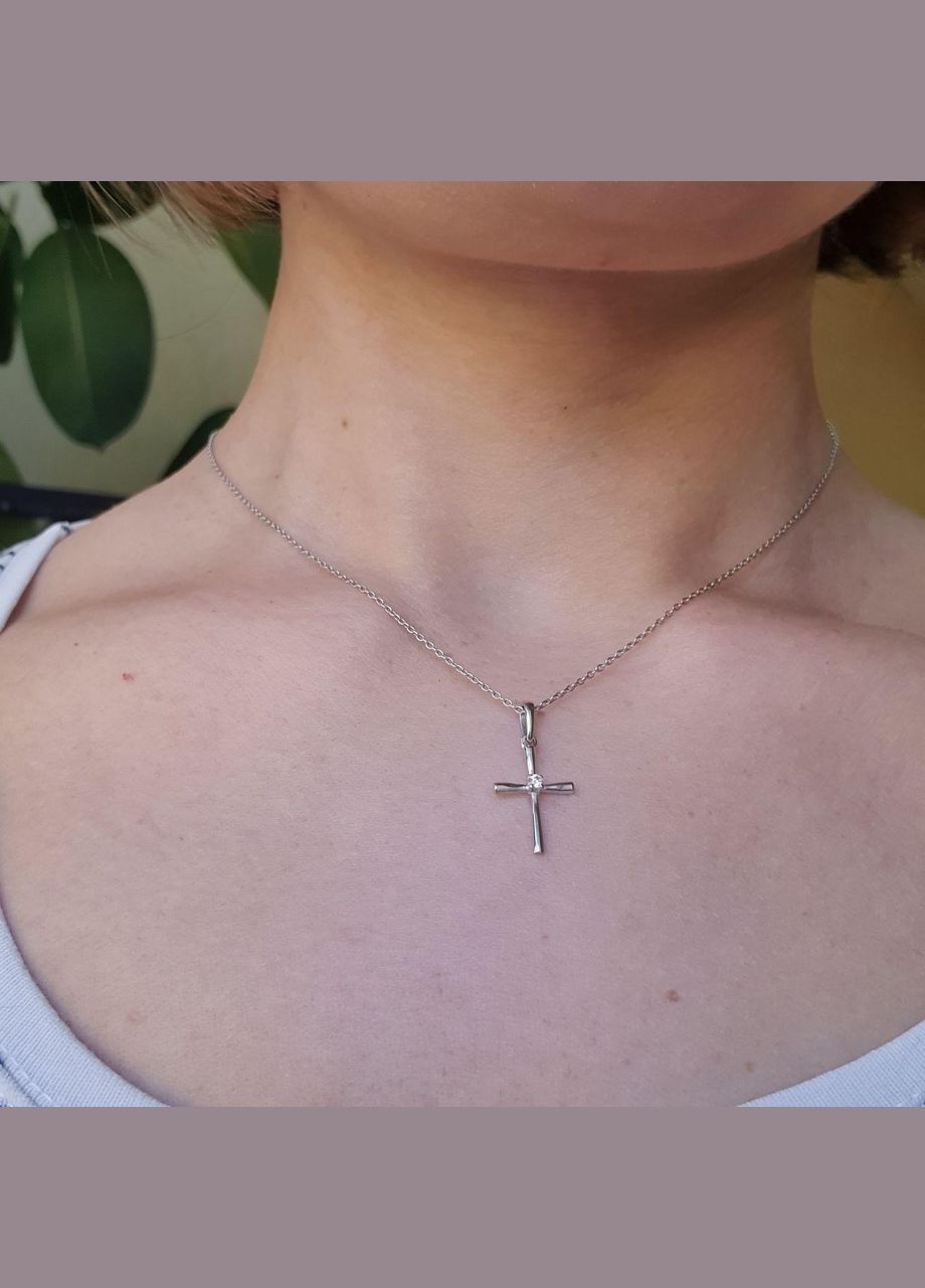 Срібний хрестик маленький з одним каменем посередині Каштан (342335223)