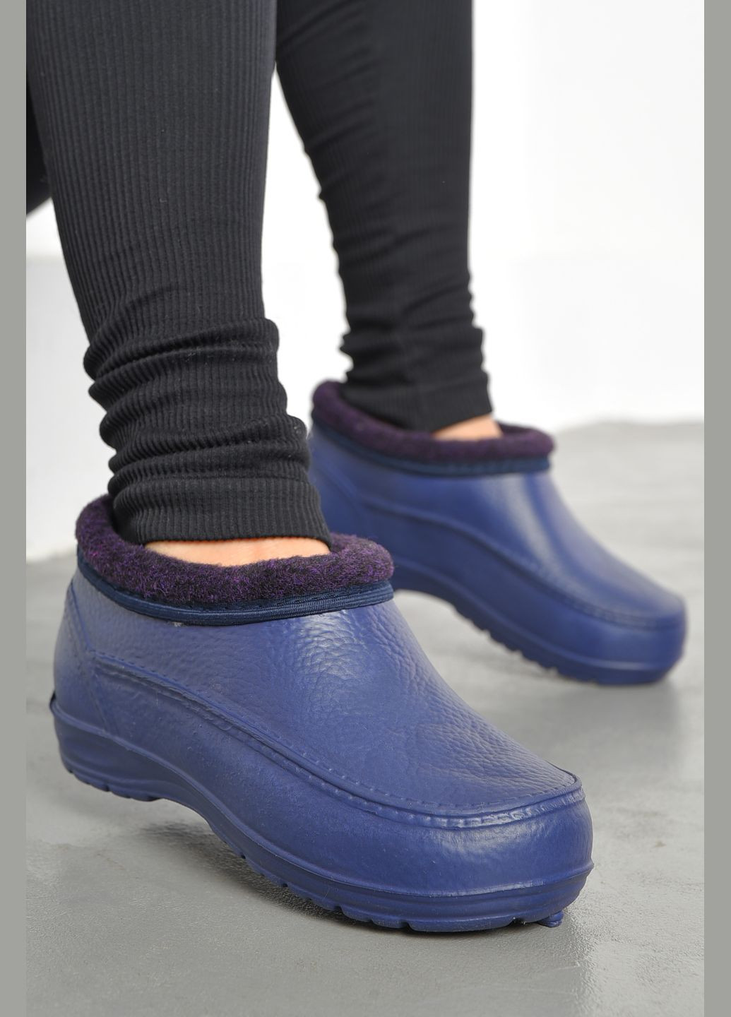 Галоши женские на меху темно-синего цвета Let's Shop (305196791)
