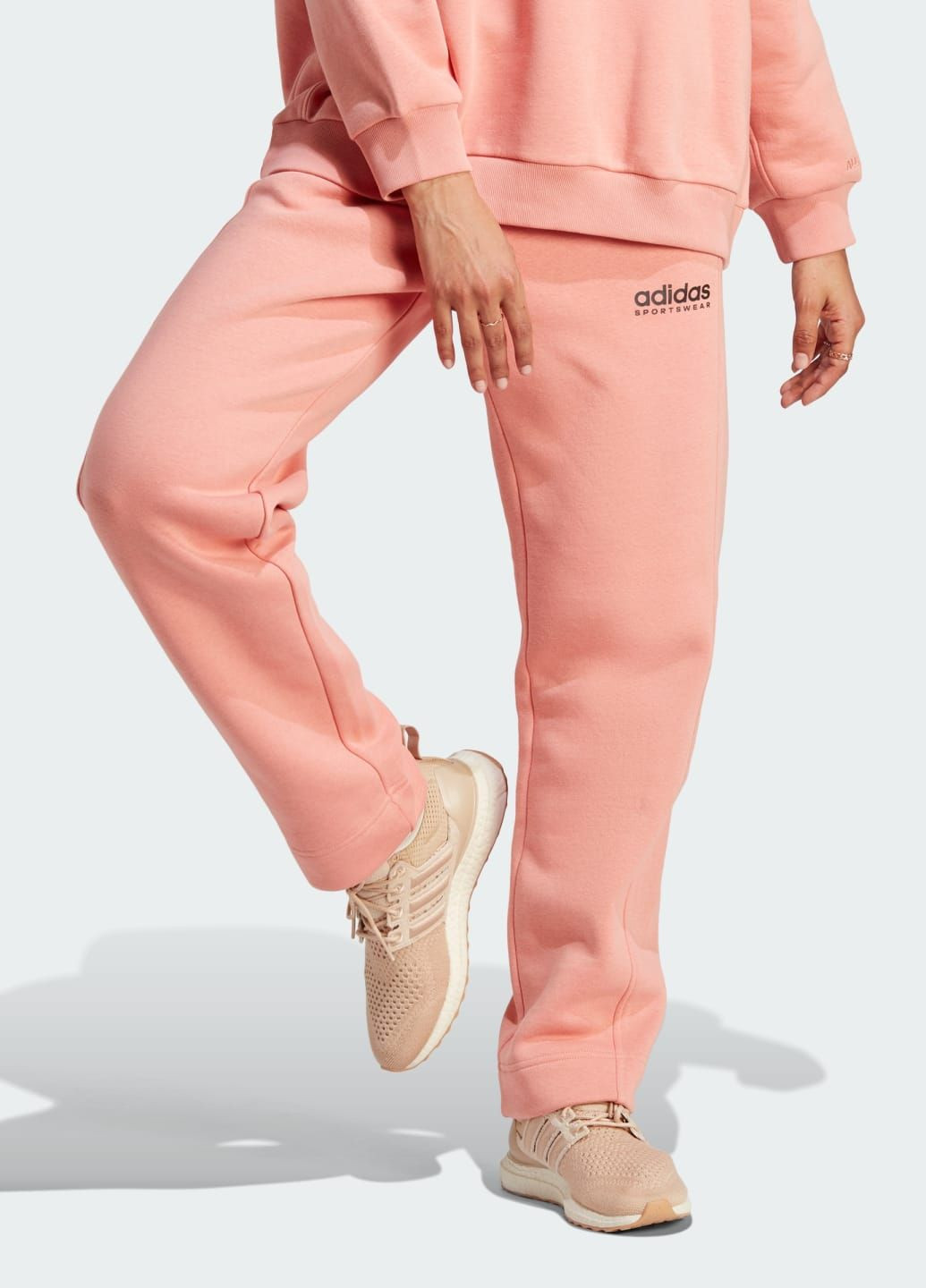 Брюки-джоггеры All SZN Fleece Graphic adidas (284346700)