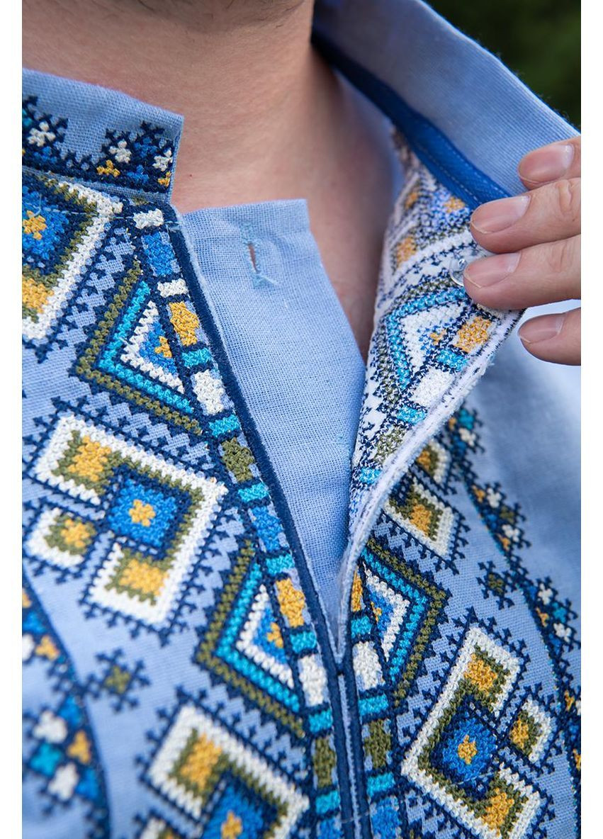 Голубая мужская голубая вышиванка с длинным рукавом, натуральный лен сине-желтая вышивка, стильная и современная V&V узор орнамент приталенная, прямой, свободная лен (364864731)