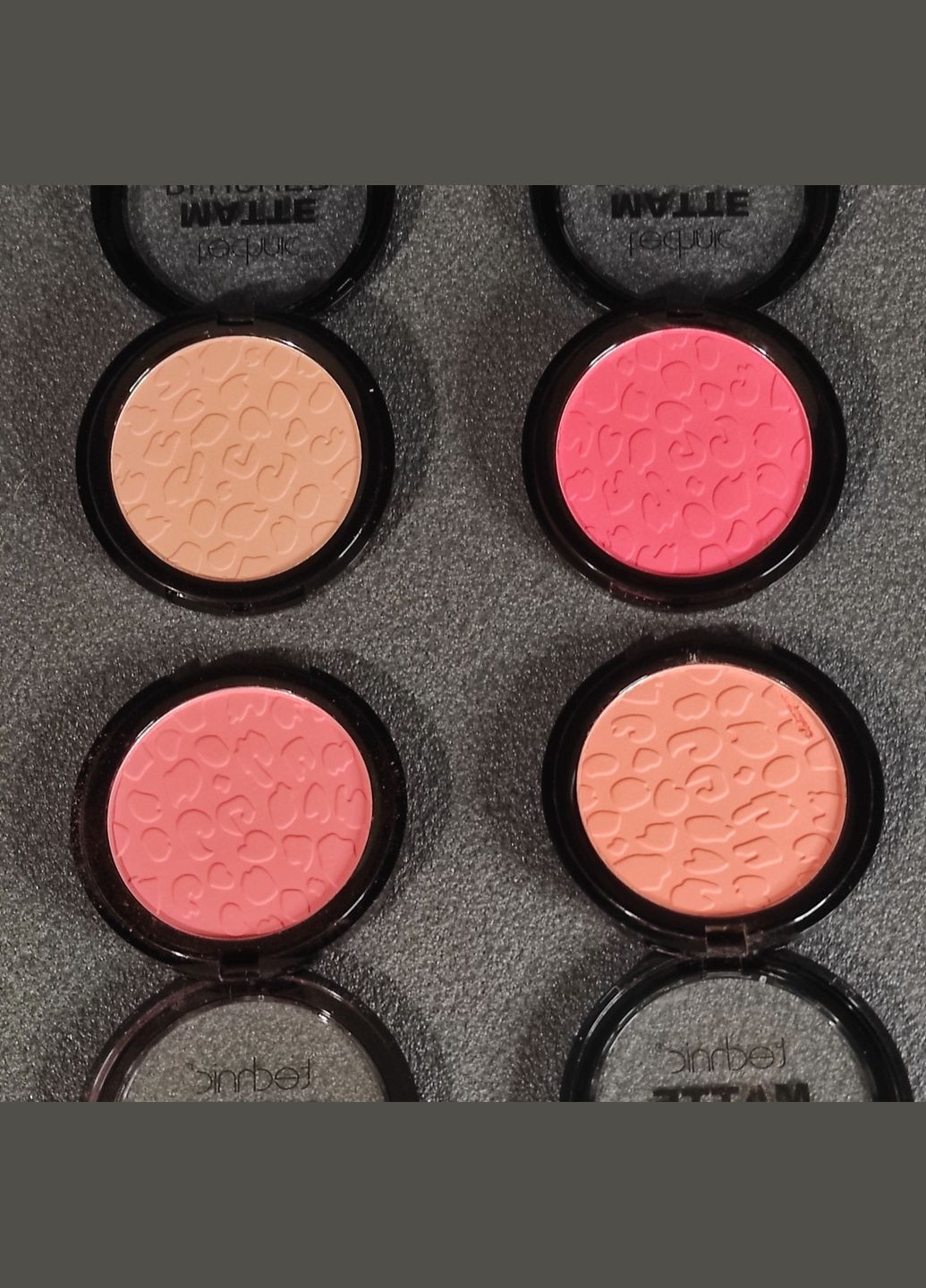 Матові рум'яна Matte Blusher - Peachy 11 гр. Technic (302236310)