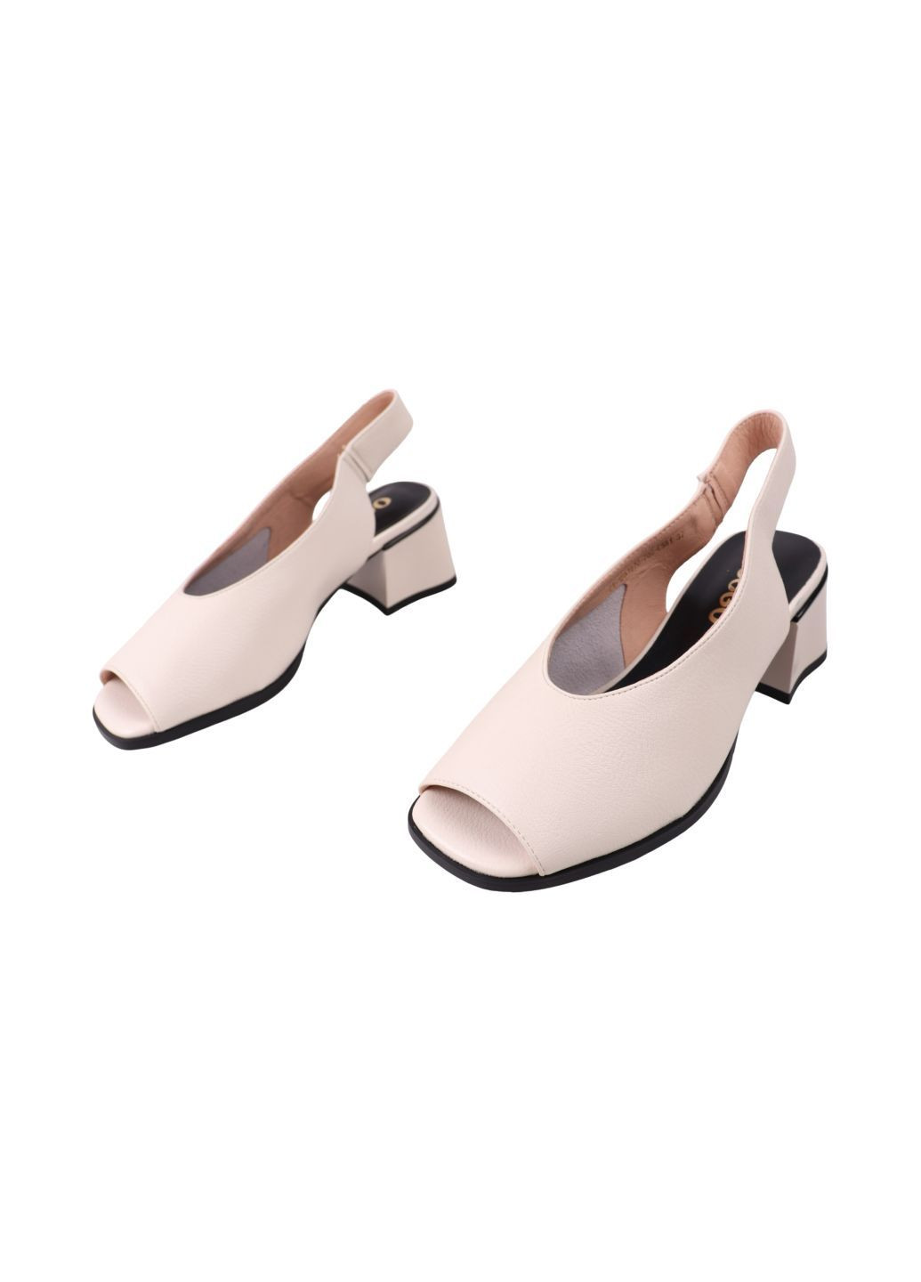 Белые босоножки женские молочные натуральная кожа Oeego