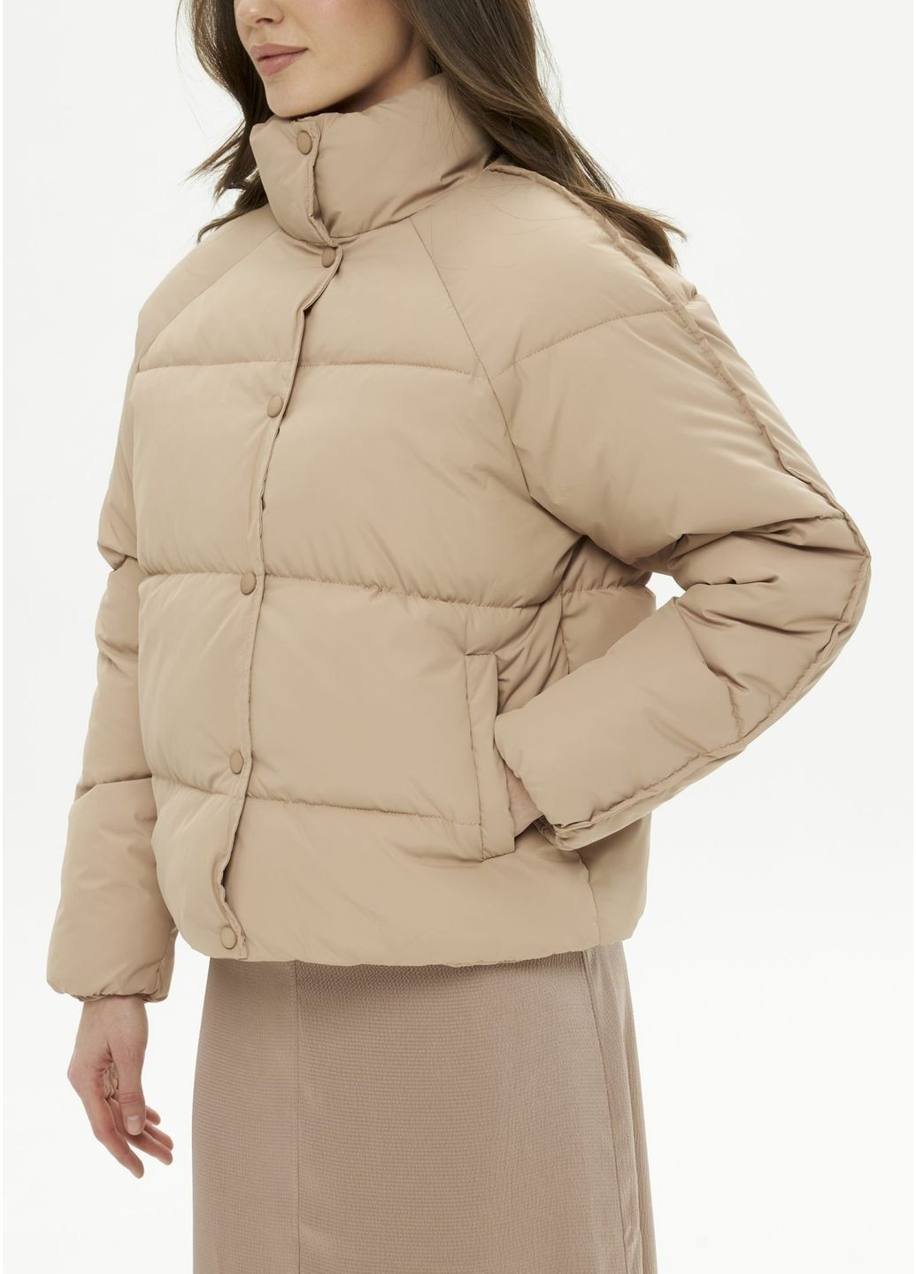 Бежевая зимняя куртка, цвет бежевый Alvo
