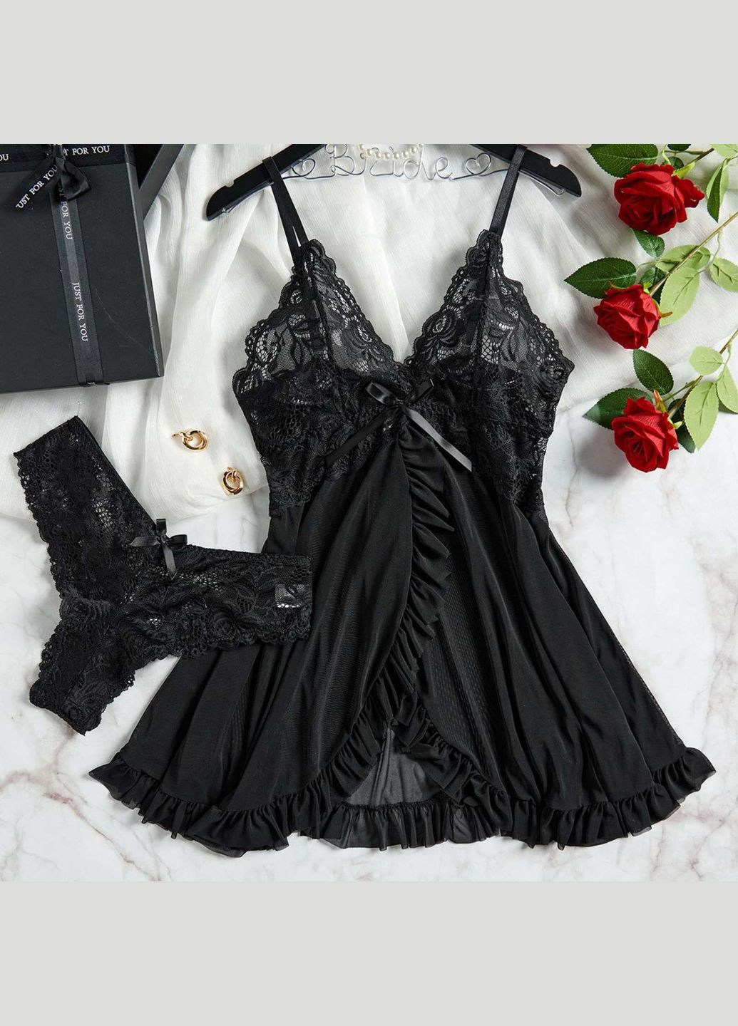 Спокусливий напівпрозорий мереживний пеньюар Rossi з застібкою на спині бразильки в комплекті чорний No Brand Пеньюар Rossi (324235173)