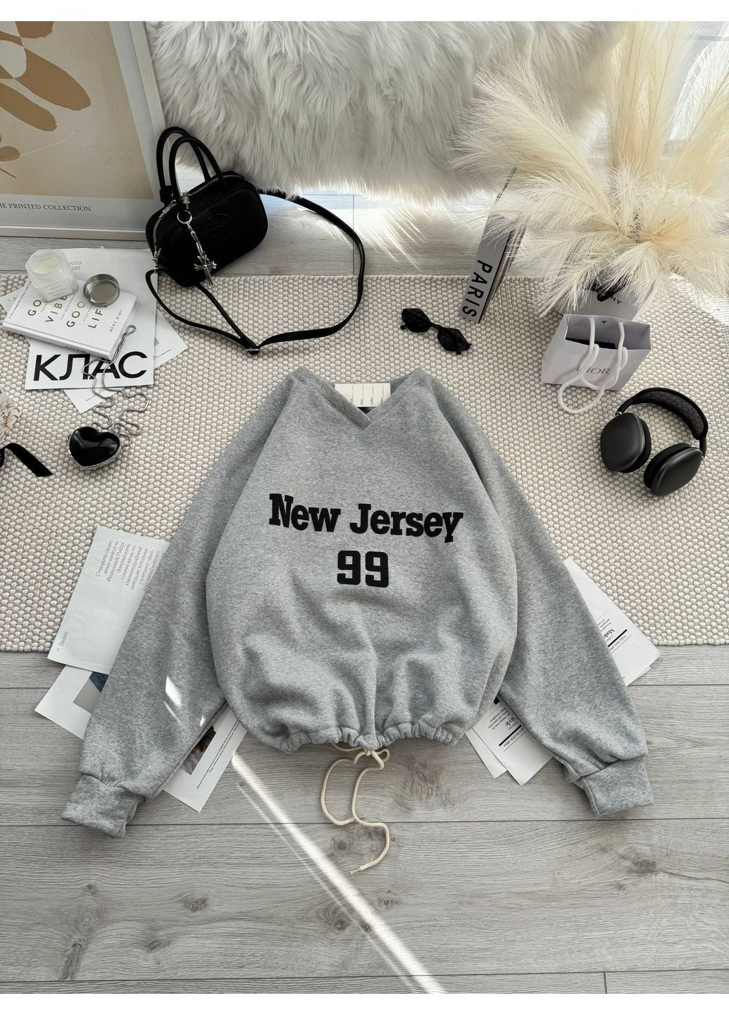 Светло-серый свитшот женский KaraMix однотонный без декора (368875948)