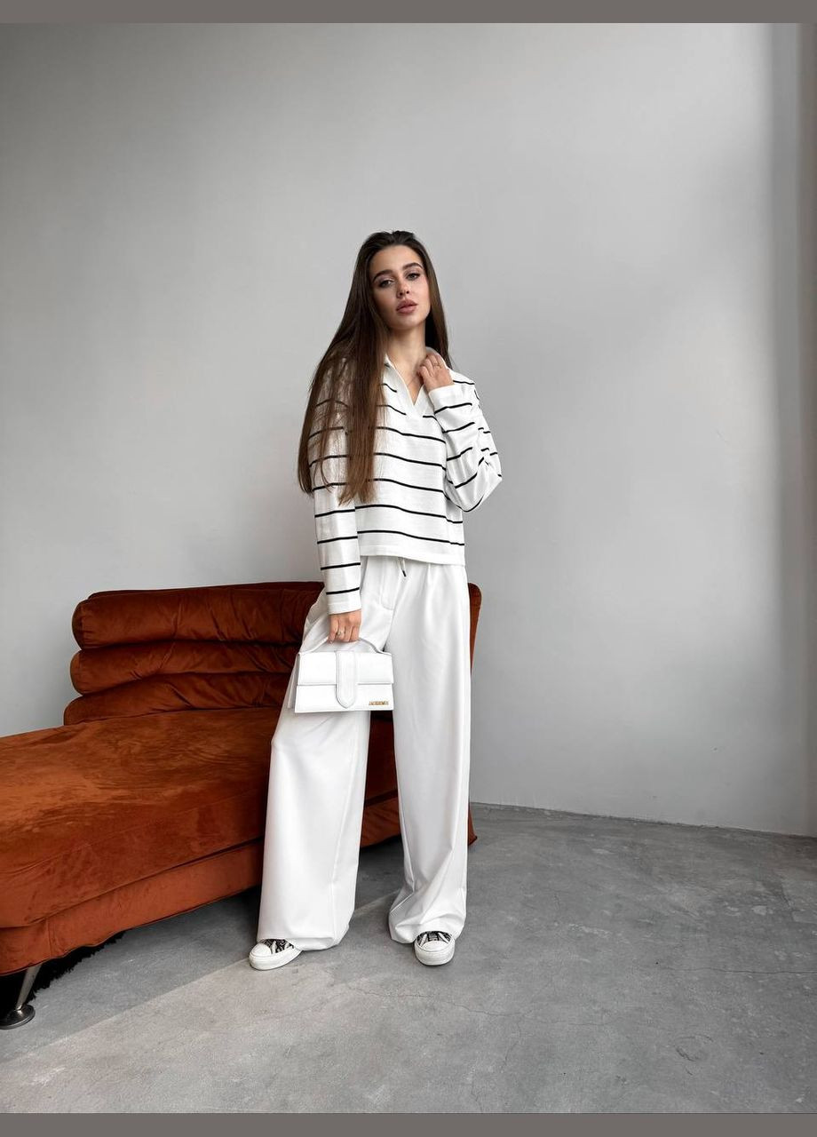 Молочная женская футболка-поло женское No Brand в полоску