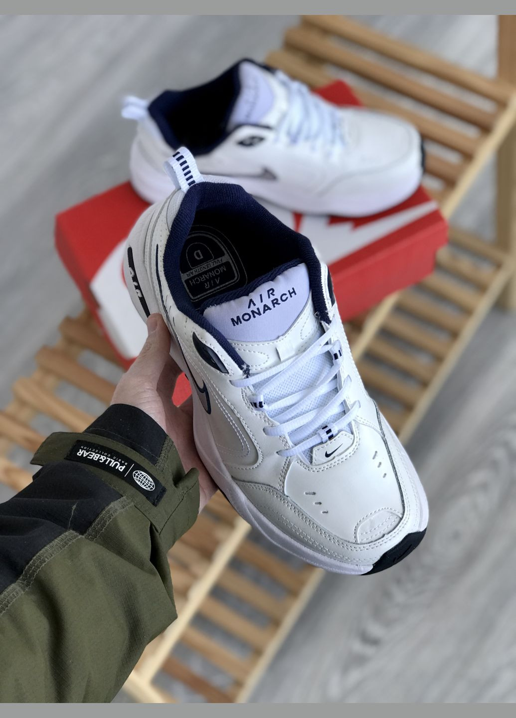 Кроссовки женские и мужские Nike Air Monarch white| Найк Аир Монарх белые белые No Brand белые демисезоны (307288647)