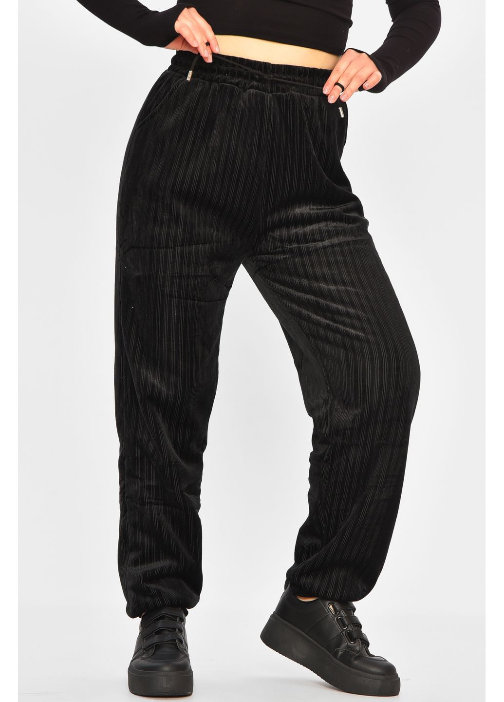 Штаны женские на искусственном меху черного цвета Let's Shop (365726828)