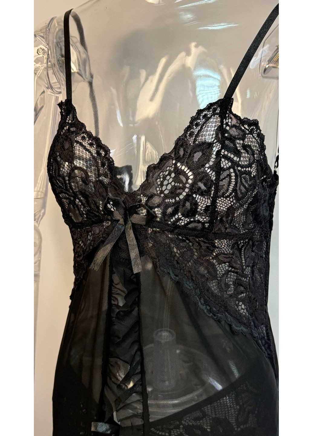 Спокусливий напівпрозорий мереживний пеньюар Rossi з застібкою на спині бразильки в комплекті чорний No Brand Пеньюар Rossi (324235173)