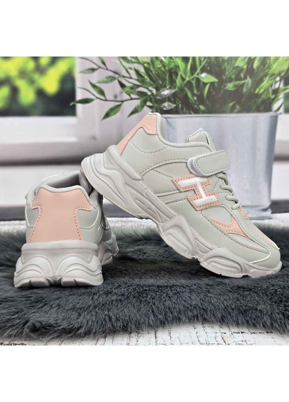 Сірі осінні кросівки дитячі для дівчинки BBT