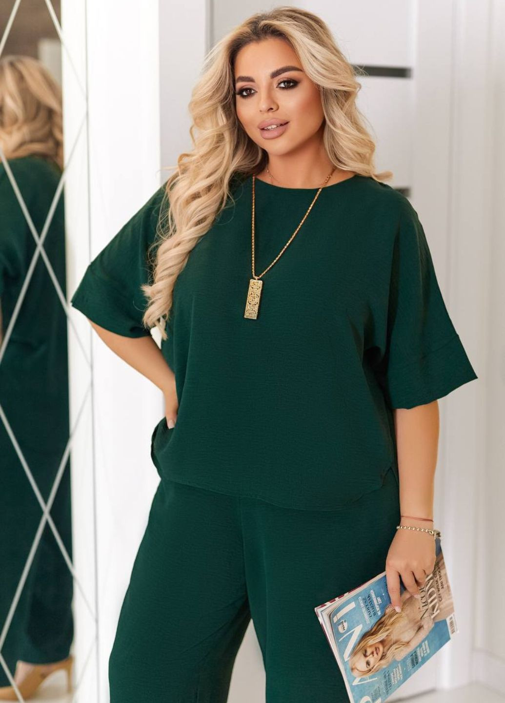 Базовый повседневный легкий свободный летний костюм двойка с украшением: удлиненная футболка позади + прямые брюки Tik-Tak (340163762)