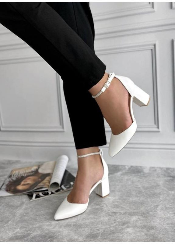 Golden Beach Відкриті білі туфлі на каблуку, білі жіночі туфлі, білі весільні туфлі каблук код 2857 білий з штучна шкіра, — демісезон (355336166)