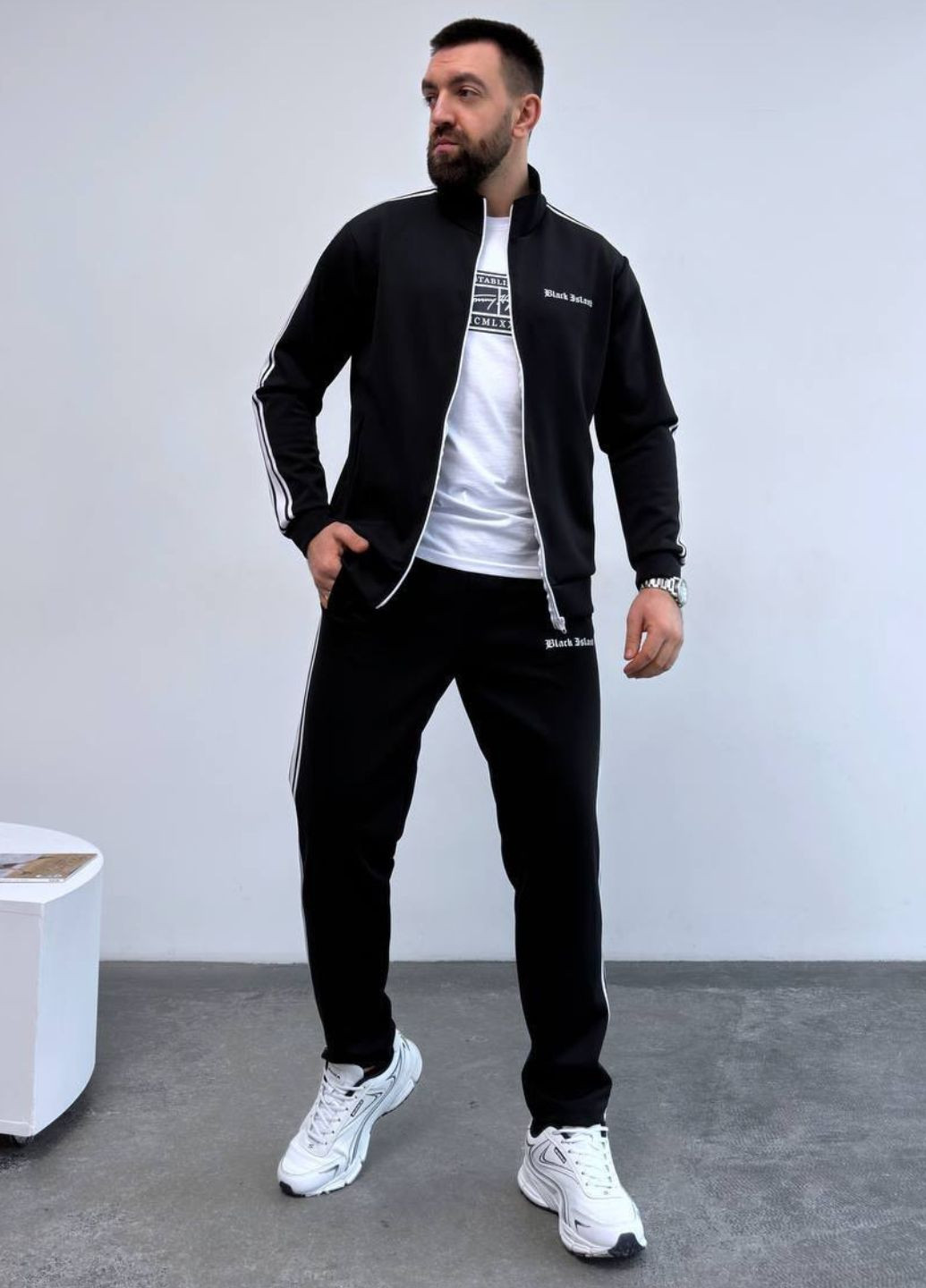 Базовий повсякденний костюм двійка з лампасами: кофта на блискавці з коміром стійкою + штани з кишенями Tik-Tak (325688107)