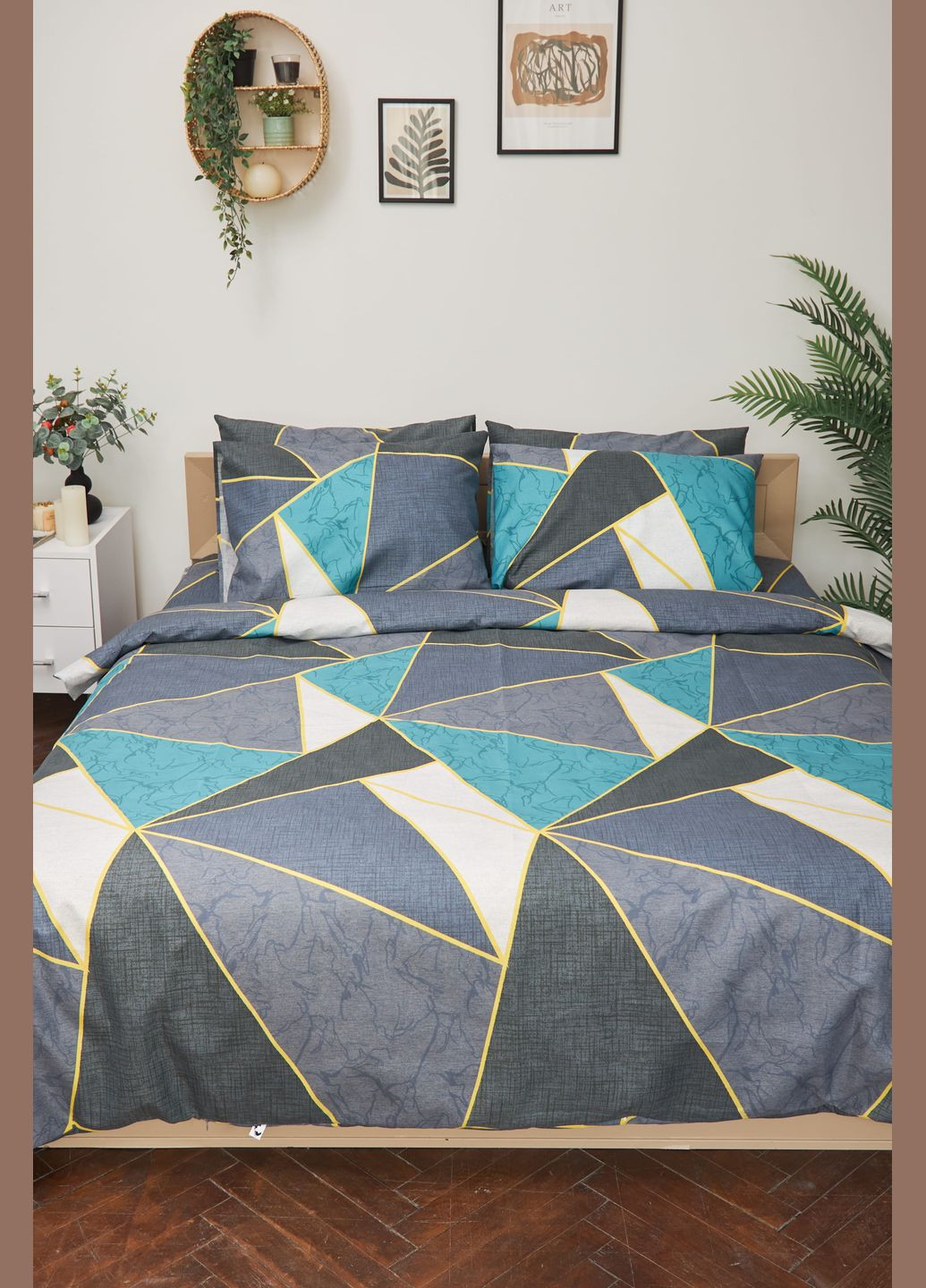 Комплект постільної білизни сімейний 143х210х2 наволочки 2х70х70 Микросатин Premium (MS-820001485) Moon&Star Triangles (285717484)