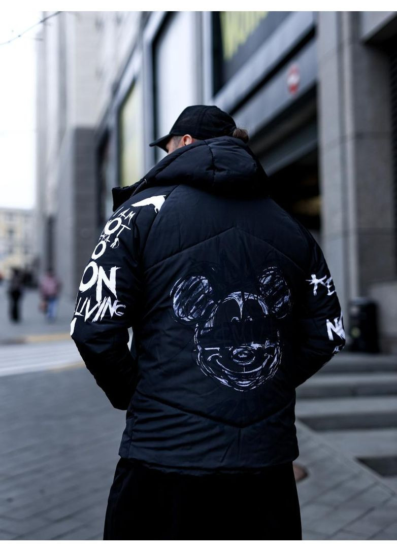 Комбинированная демисезонная куртка зимняя со съемным капюшоном мужская стильная с принтом No Brand