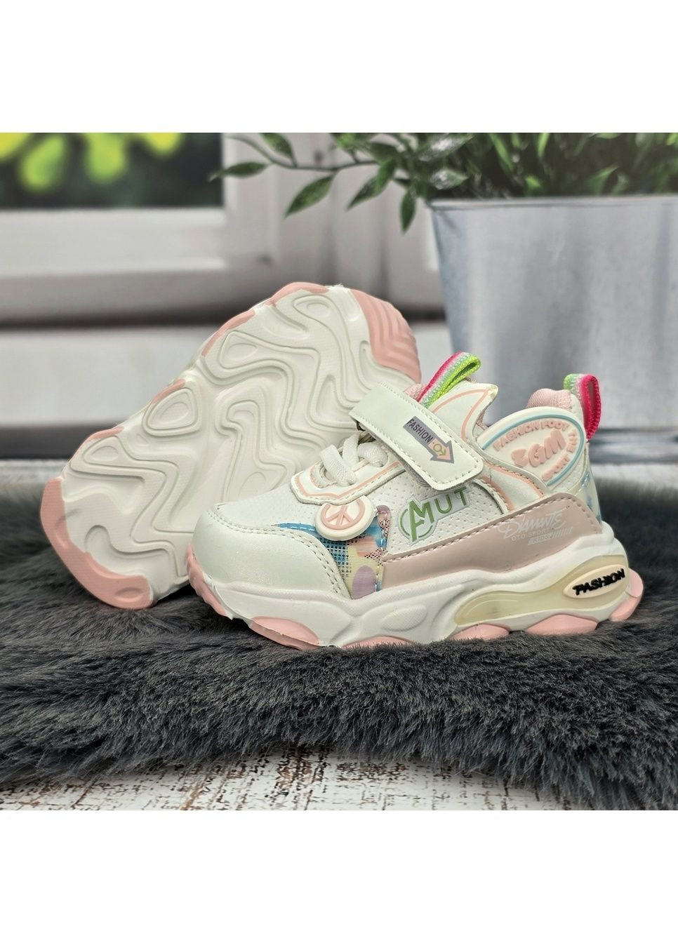 Белые демисезонные кроссовки детские для девочки Paliament