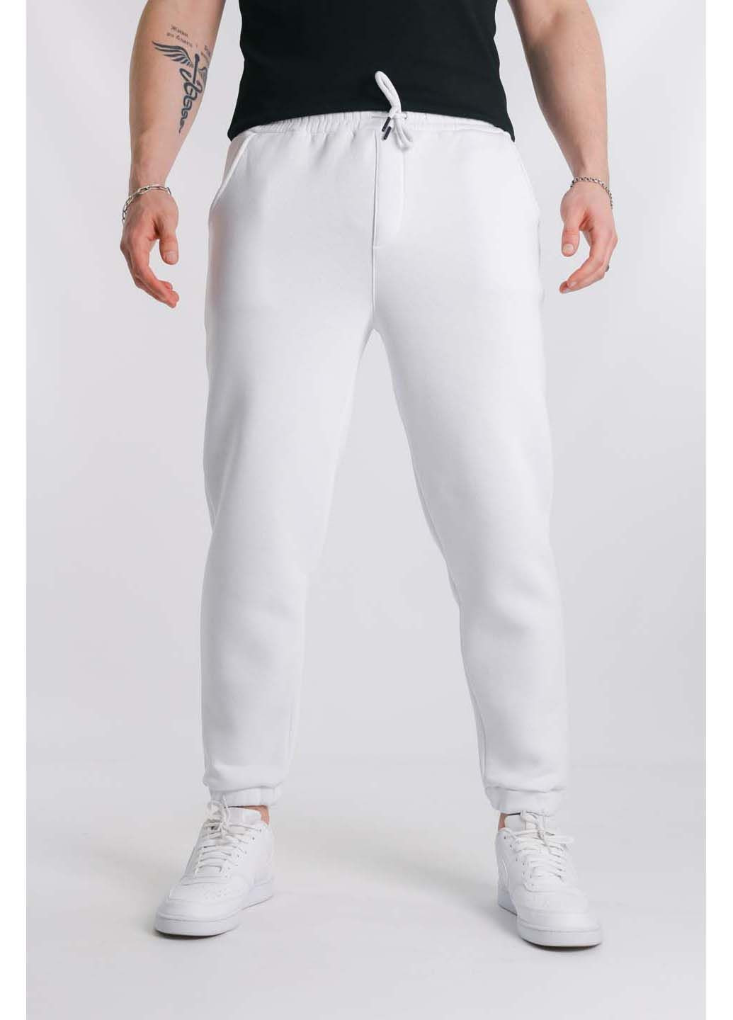 Белые спортивные, кэжуал демисезонные брюки Intruder