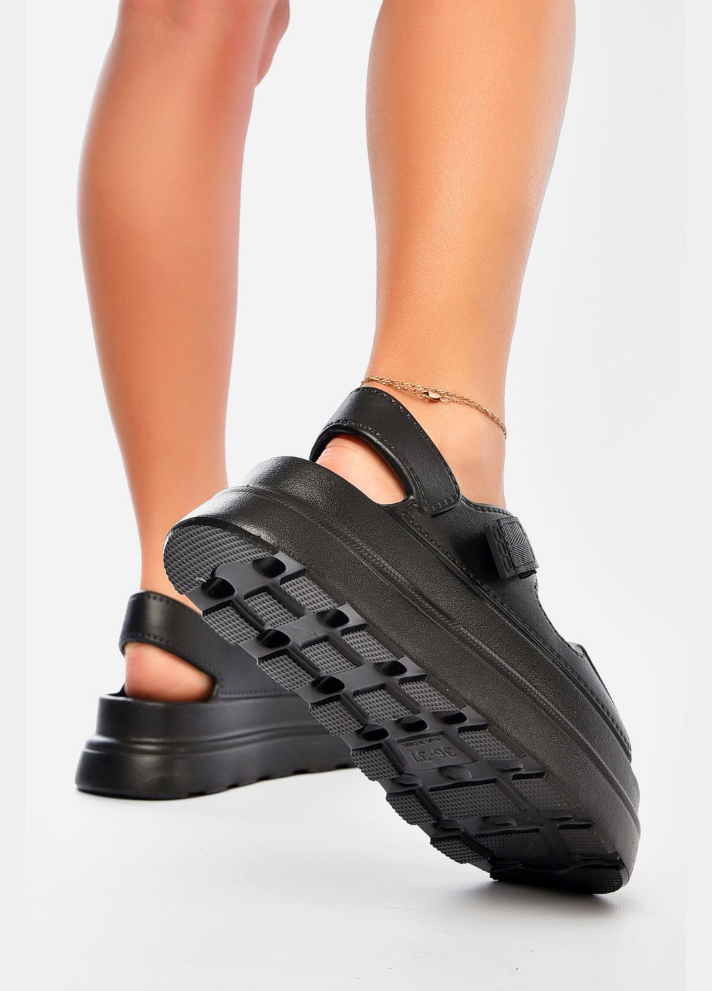 Сандалі жіночі піна чорного кольору Let's Shop (340296949)