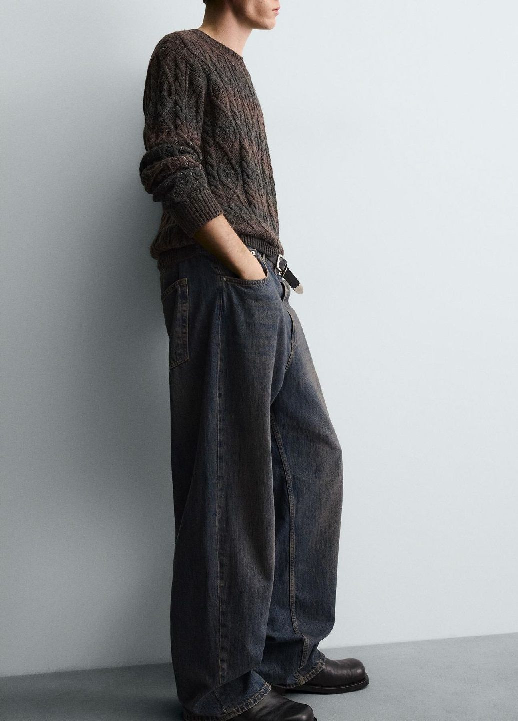 Черный зимний свитер Zara