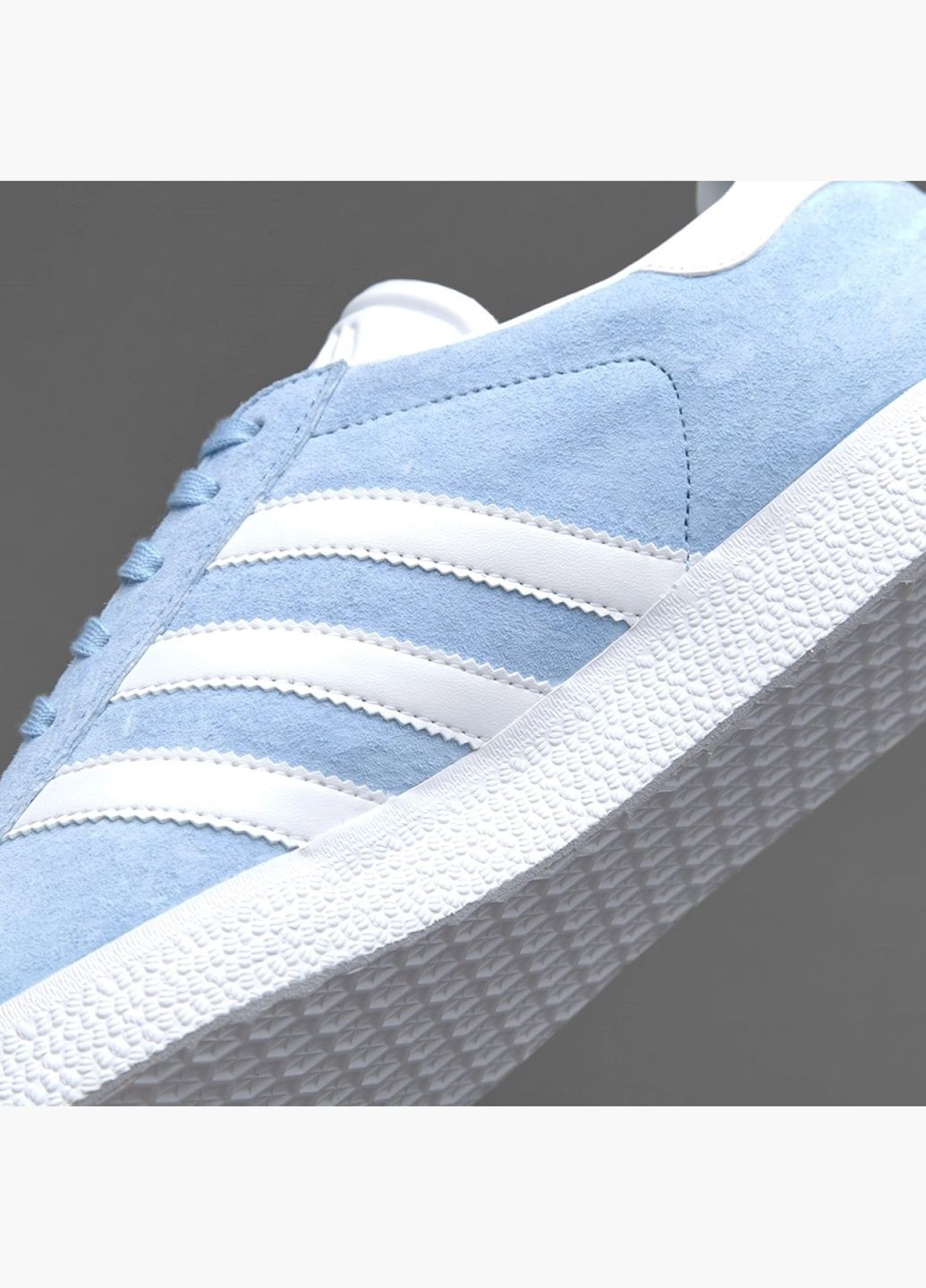 Світло-синій Осінні кросівки чоловічі originals gazelle light blue bb5481 adidas