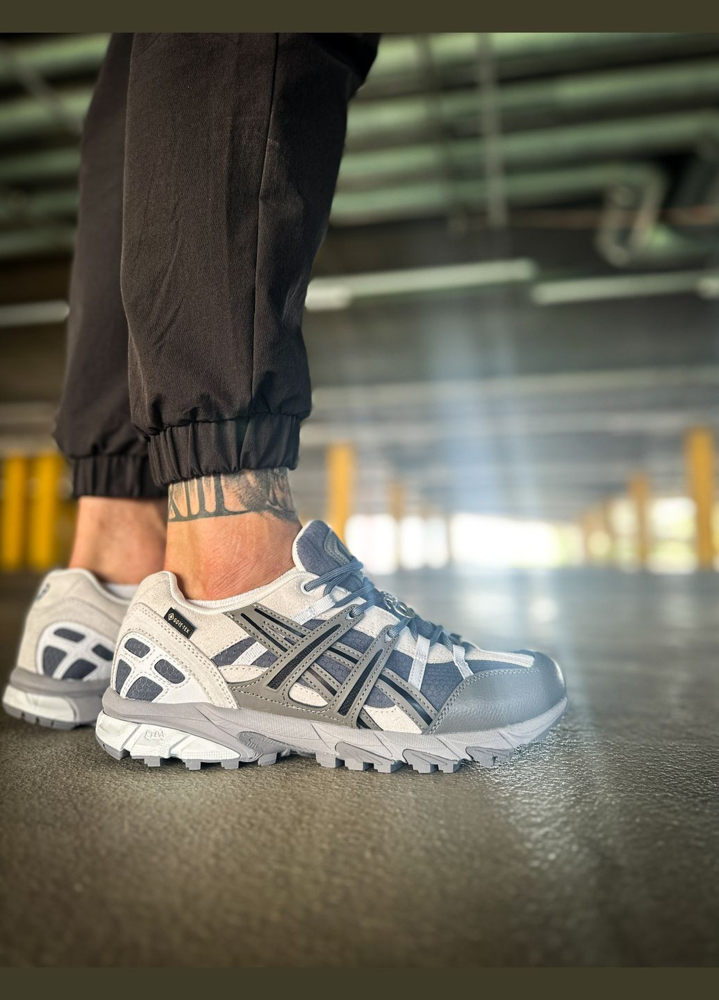 Серые всесезонные кроссовки мужские asics gel-sonoma 15-50 gore-tex gray white | асикс гель-сонома 15-50 серые белые No Brand