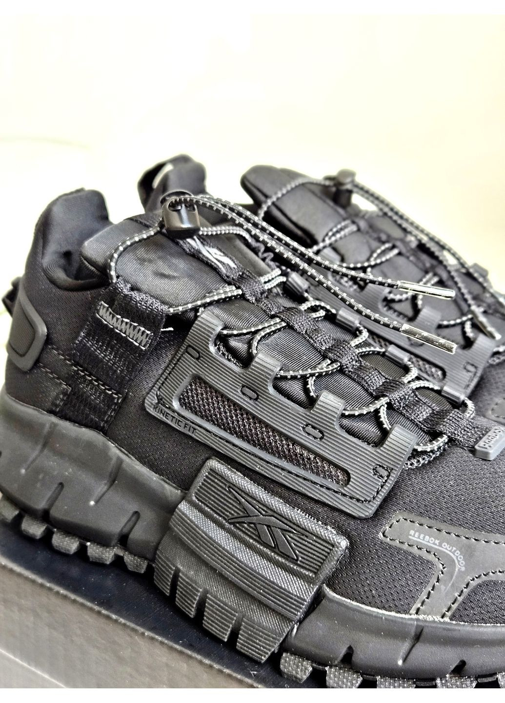 Черные демисезонные кроссовки мужские и женские reebok zig kinetica edge black | рибок зиг кинетика эдж черные No Brand