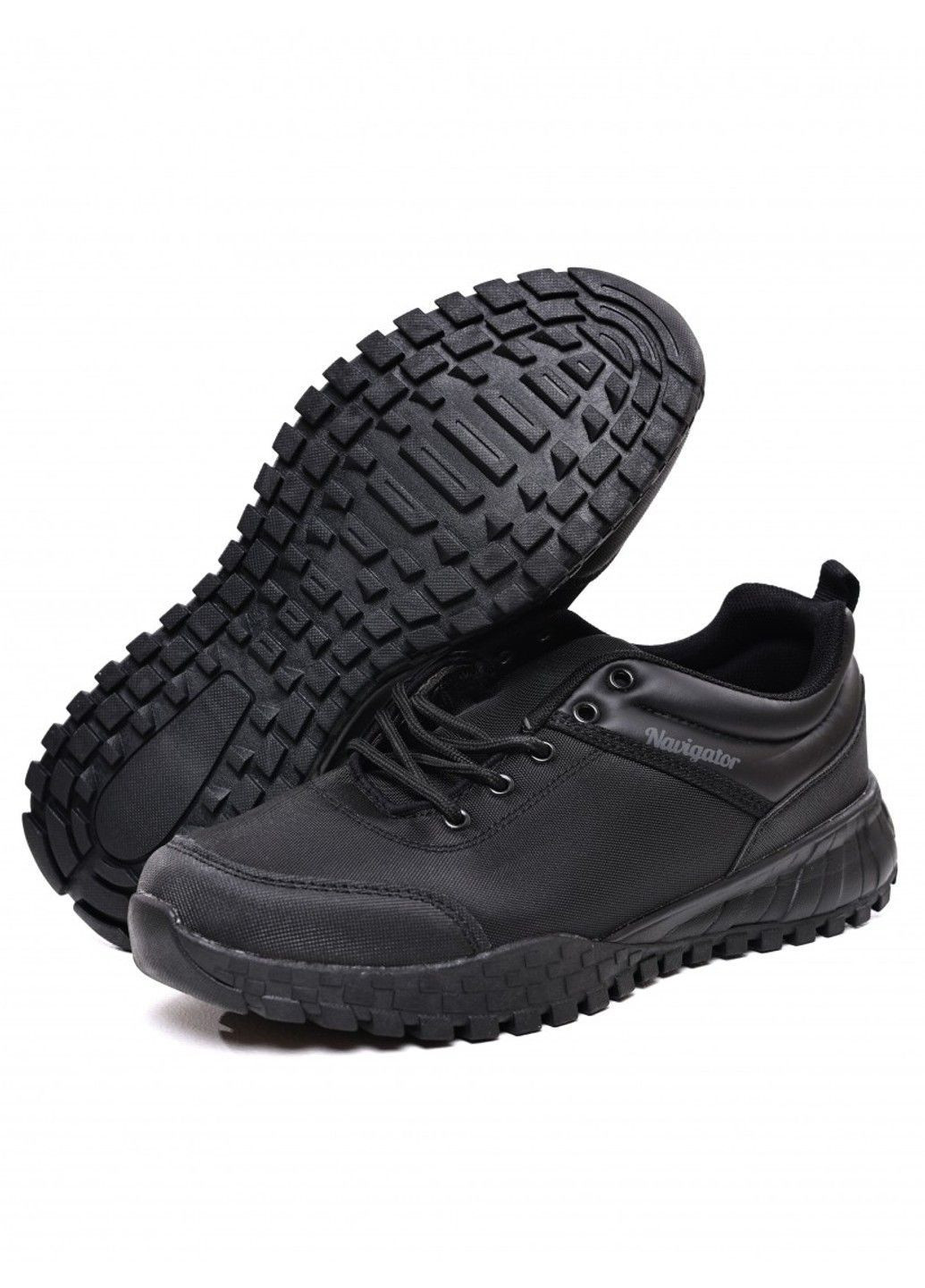 Чорні кросівки чоловічі Navigator