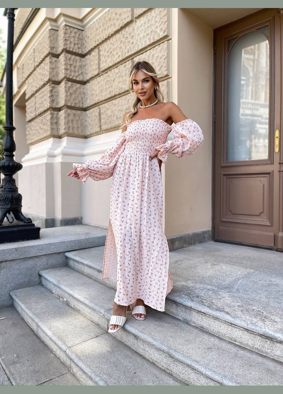 Розовое длинное муслиновое платье в розовый цветок 31981 а-силуэт No Brand с цветочным принтом