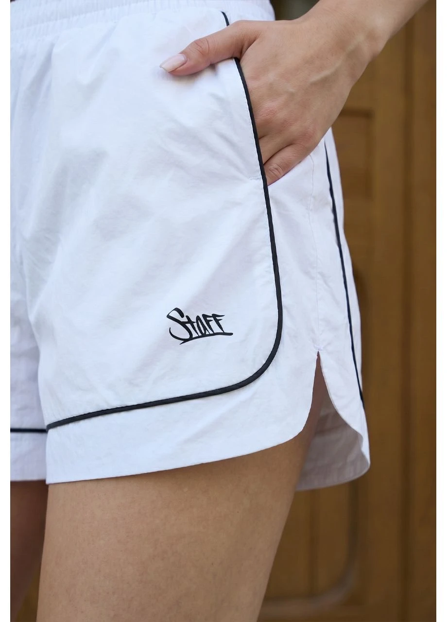 Шорти жіночі Стаф білі однотонні з логотипом світловідбиваючі akv white logo reflective Seli Staff (395636659)
