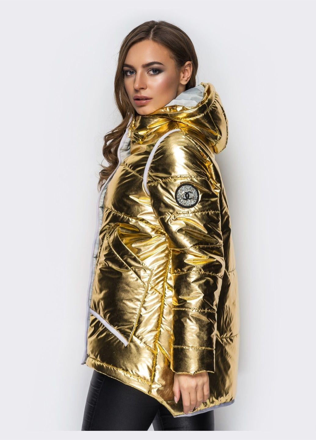 Желтая демисезонная куртка золотистого цвета с удлиненной спинкой Dressa