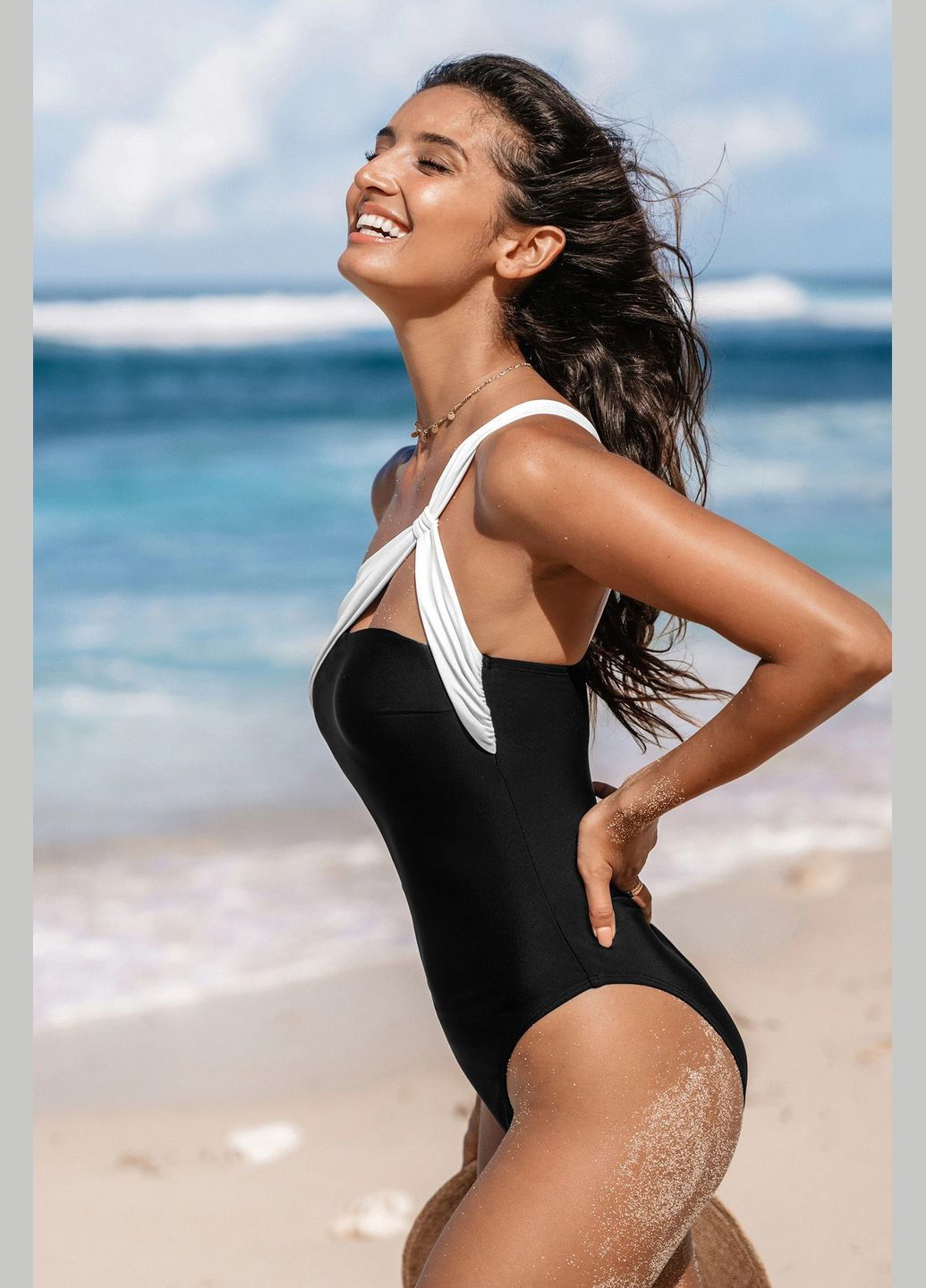 Чорно-білий літній купальник CUPSHE