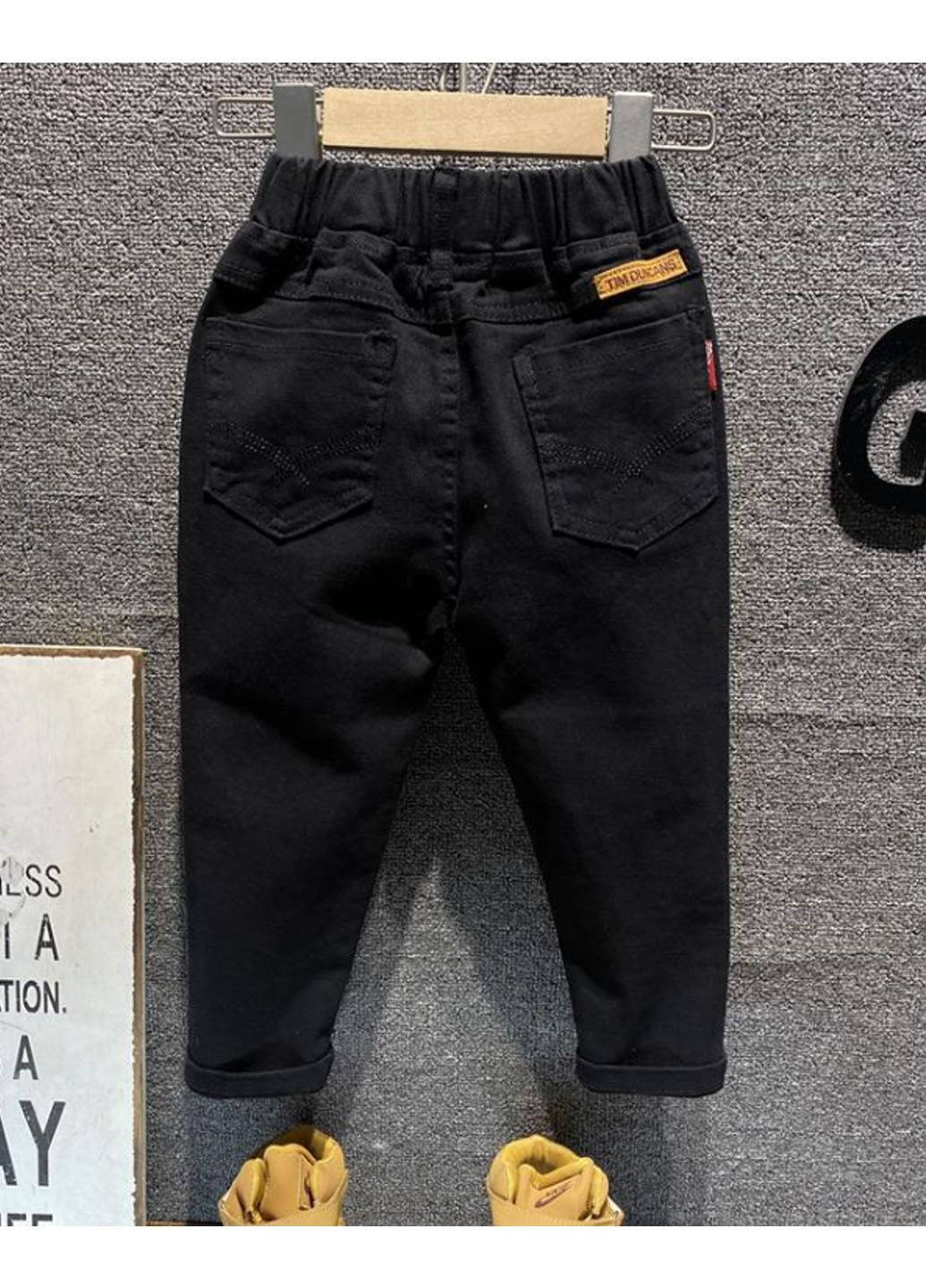 Черные демисезонные брюки зауженные No Brand