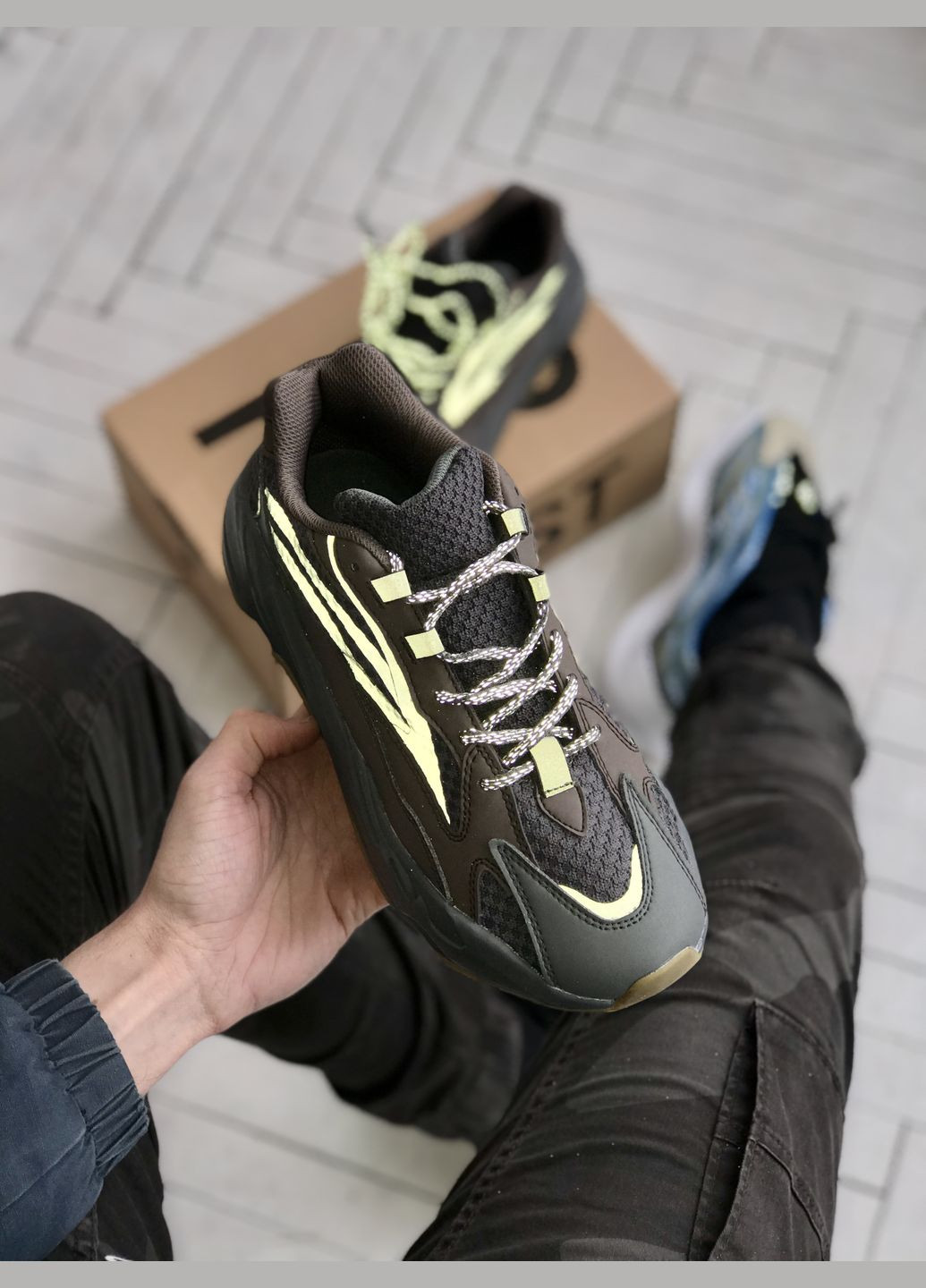 Коричневі Осінні кросівки чоловічі adidas yeezy boost 700 v2 brown | адідас ізі буст 700 в2 коричневі No Brand