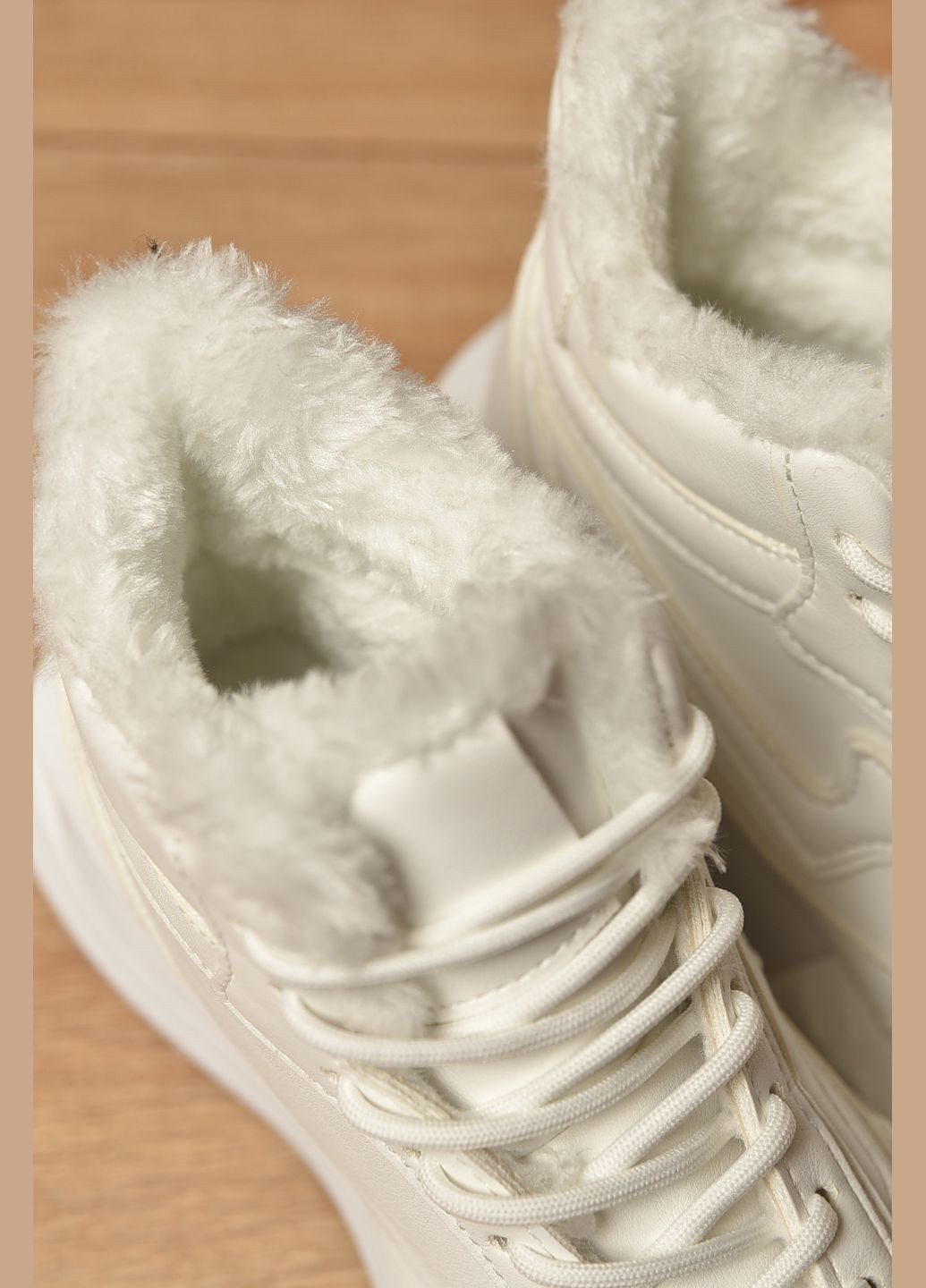 Кросівки жіночі на хутрі білого кольору Let's Shop білі зими (345569396)