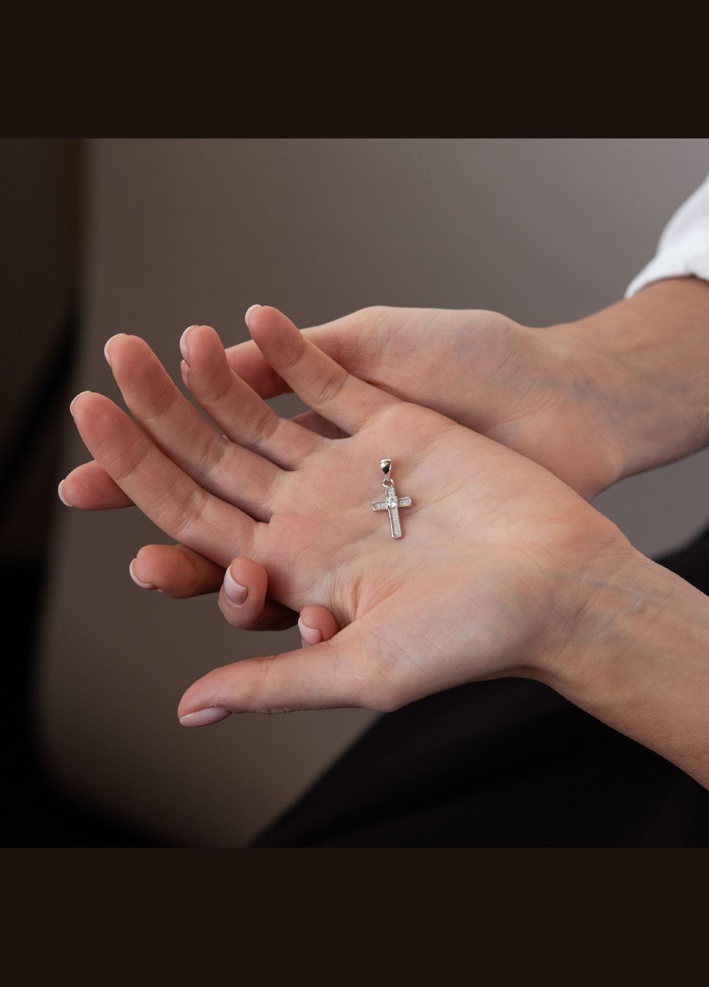 Серебряный крестик с фианитами (родий) 132011 Oniks (264022341)