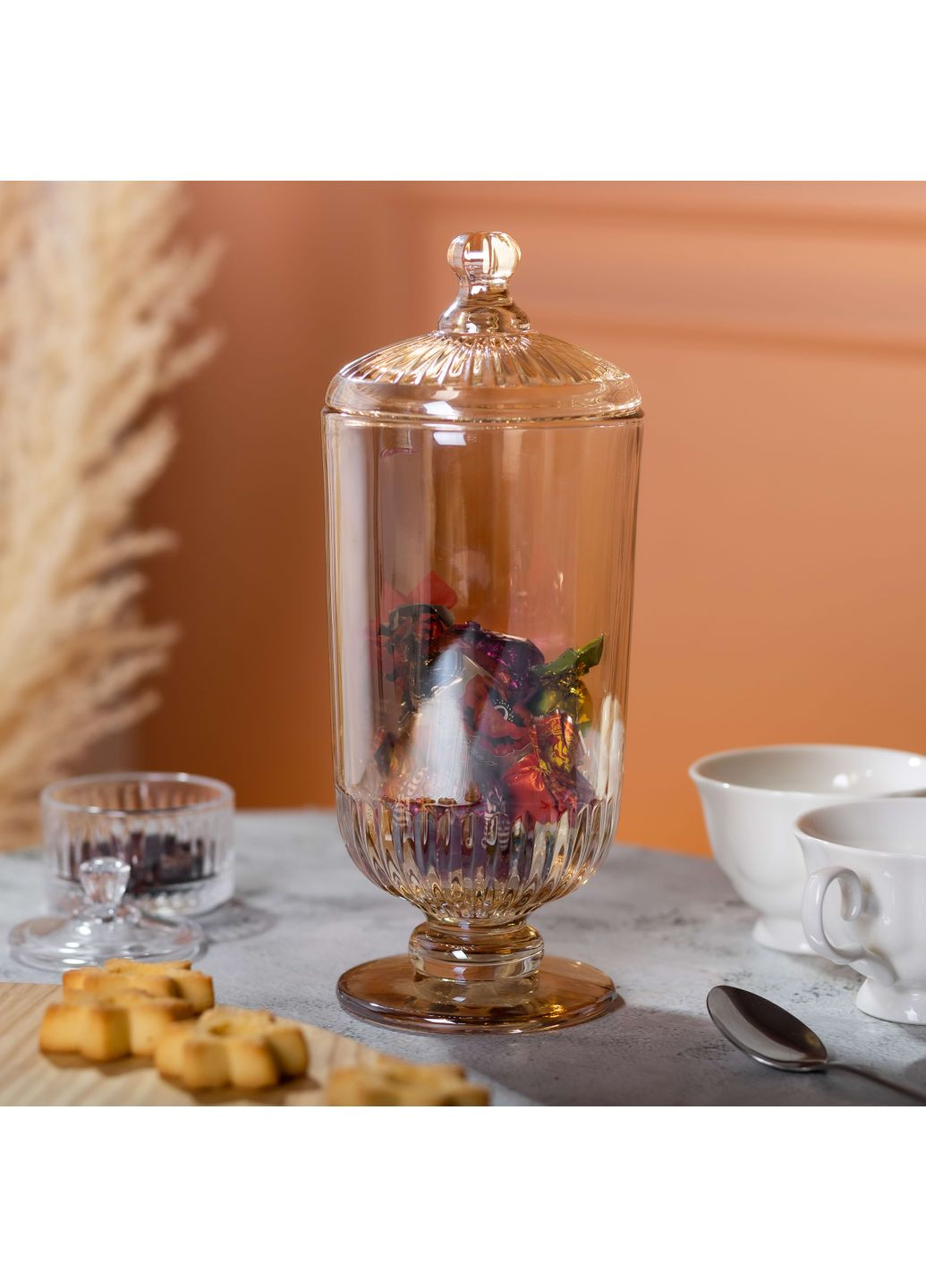 Конфетниця Yiwu скляна на ніжці з кришкою коричнева HP-YH-17 No Brand (360977750)