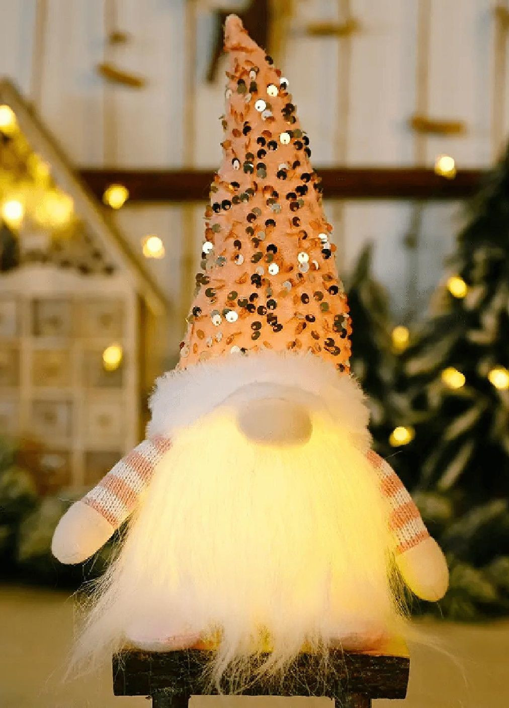 Новогодняя фигурка с подсветкой от батареек светильник лампа ночник скандинавский гном 29 см (478920-Prob) Золотистый Unbranded (314898242)