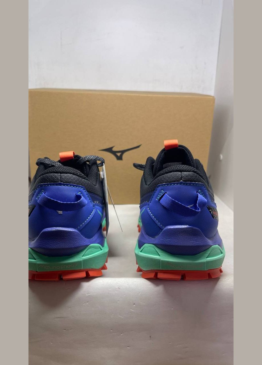 Чорні кросівки унісекс Mizuno wave mujin 9