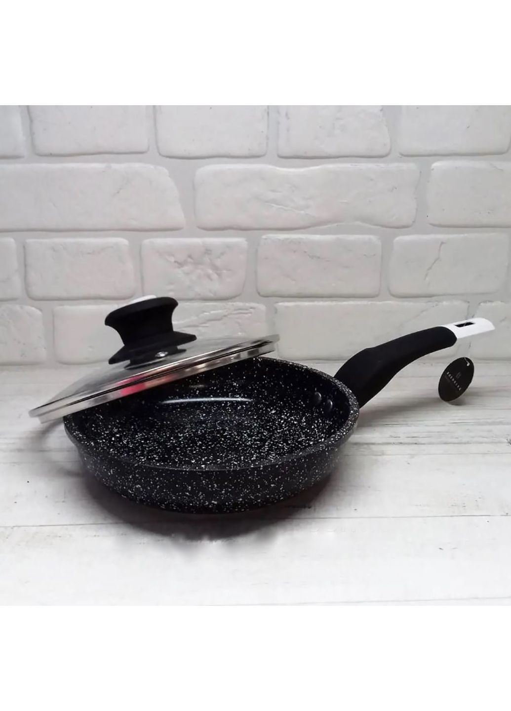 Пательня з кришкою і гранітним покриттям 26 см EB-4135 Edenberg (334674540)