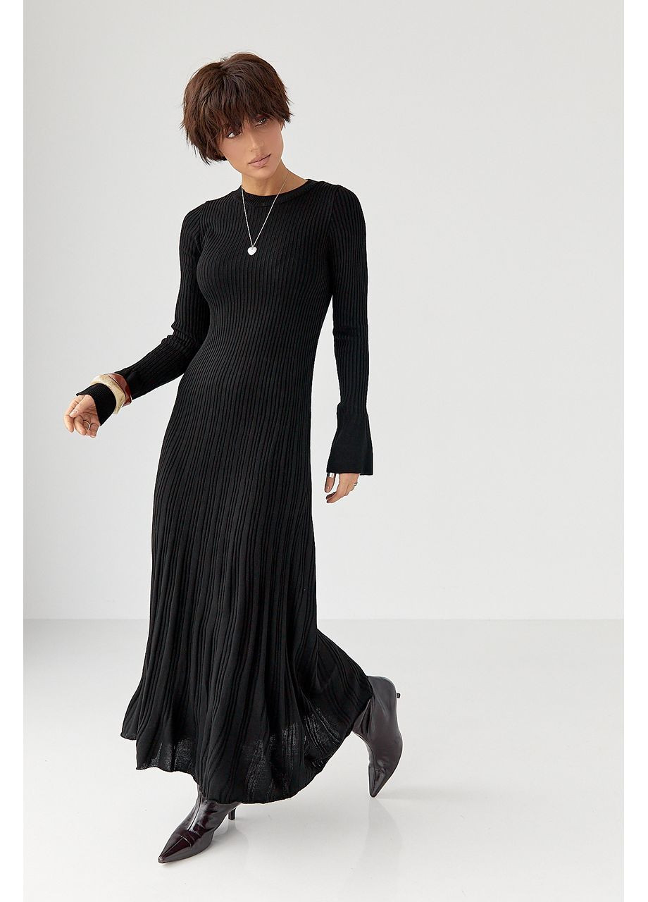 Черное вечернее однотонное платье макси в рубчик - черный цвет Lurex