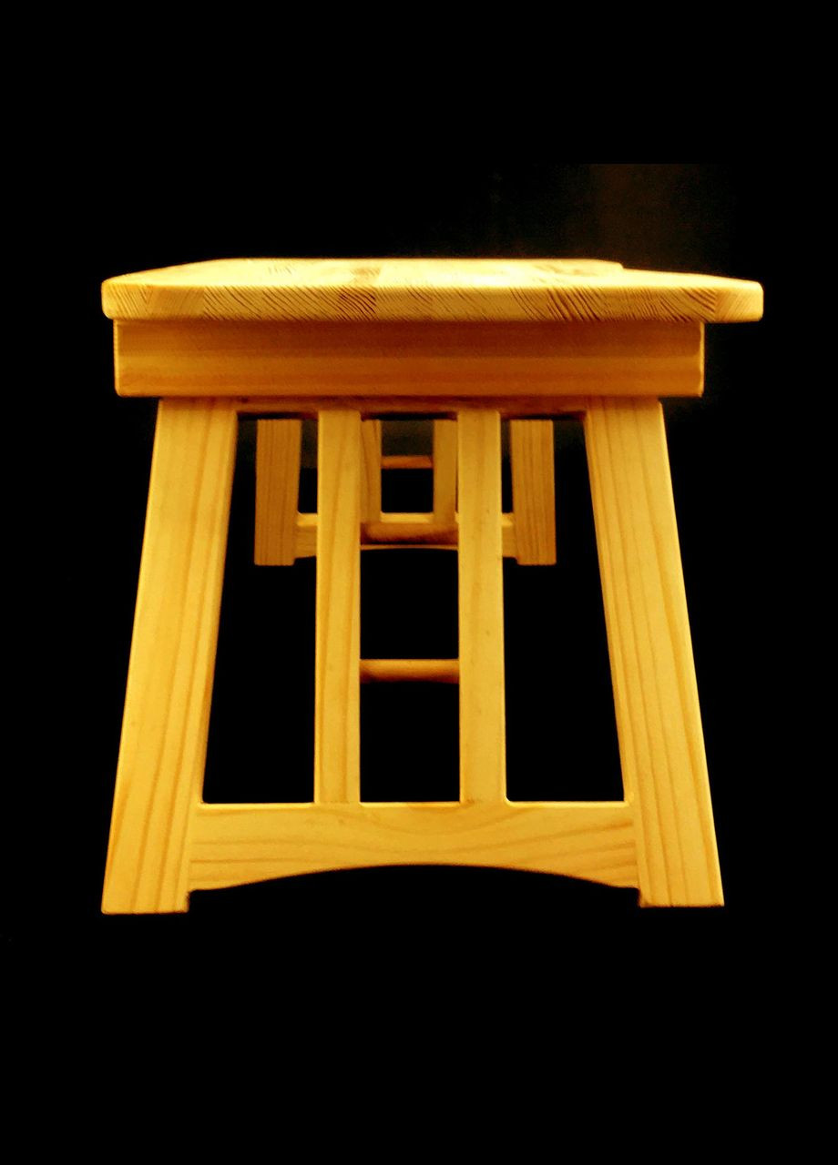 Підставка для ноутбука з дерева Станмор каррі (ПНО-002203) No Brand (328414205)