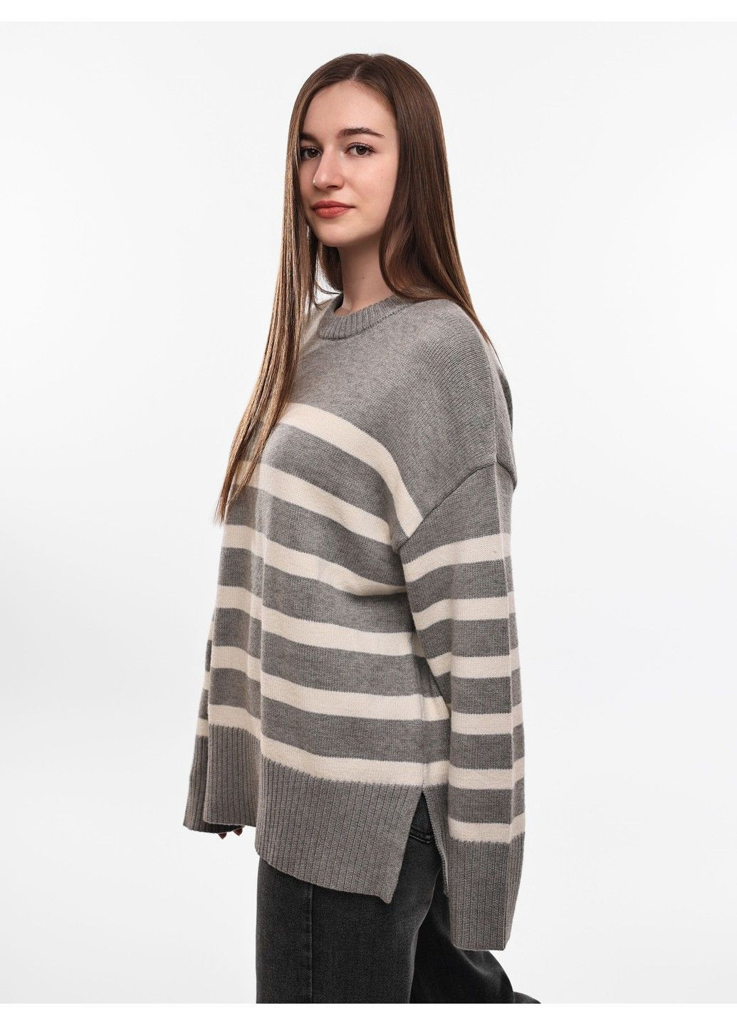 Серый свитер женский Fashion