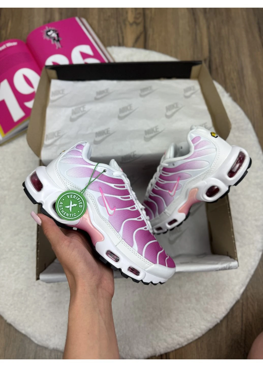 Розовые летние кроссовки nike air max tn plus hot pink найк аир макс тн плюс No Brand