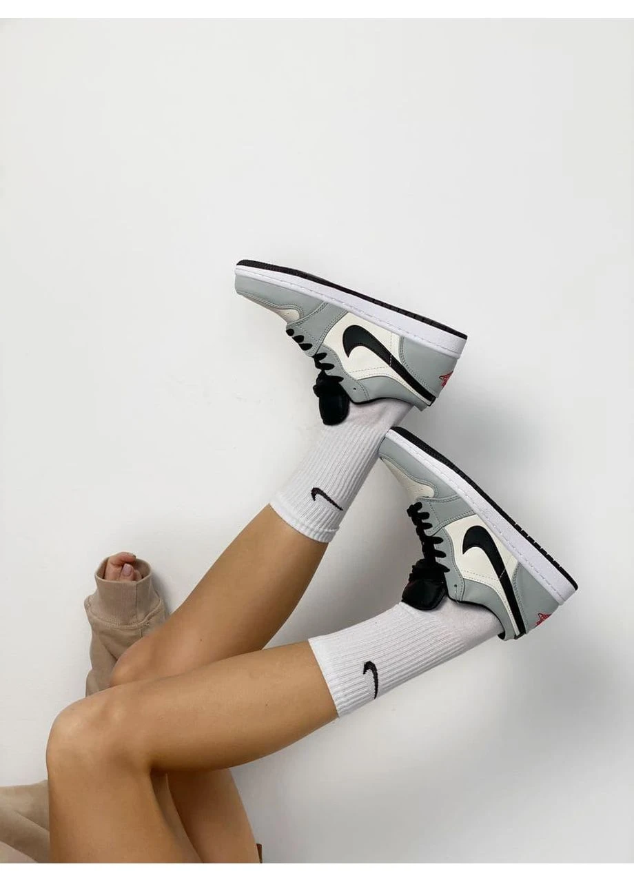 Білі літні кросівки nike air jordan retro 1 low grey white black 1 найк аір джордан No Brand