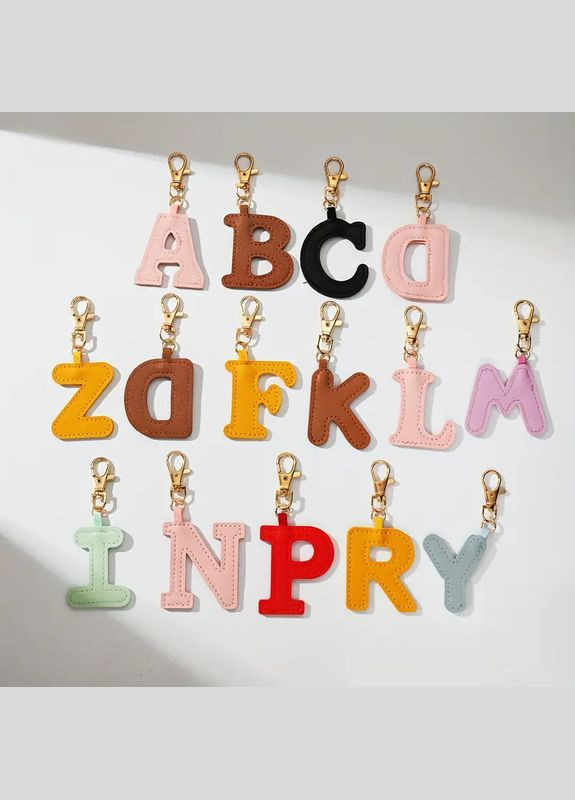 Брелок-буква "L" на сумку, косметичку, пенал No Brand (300076090)