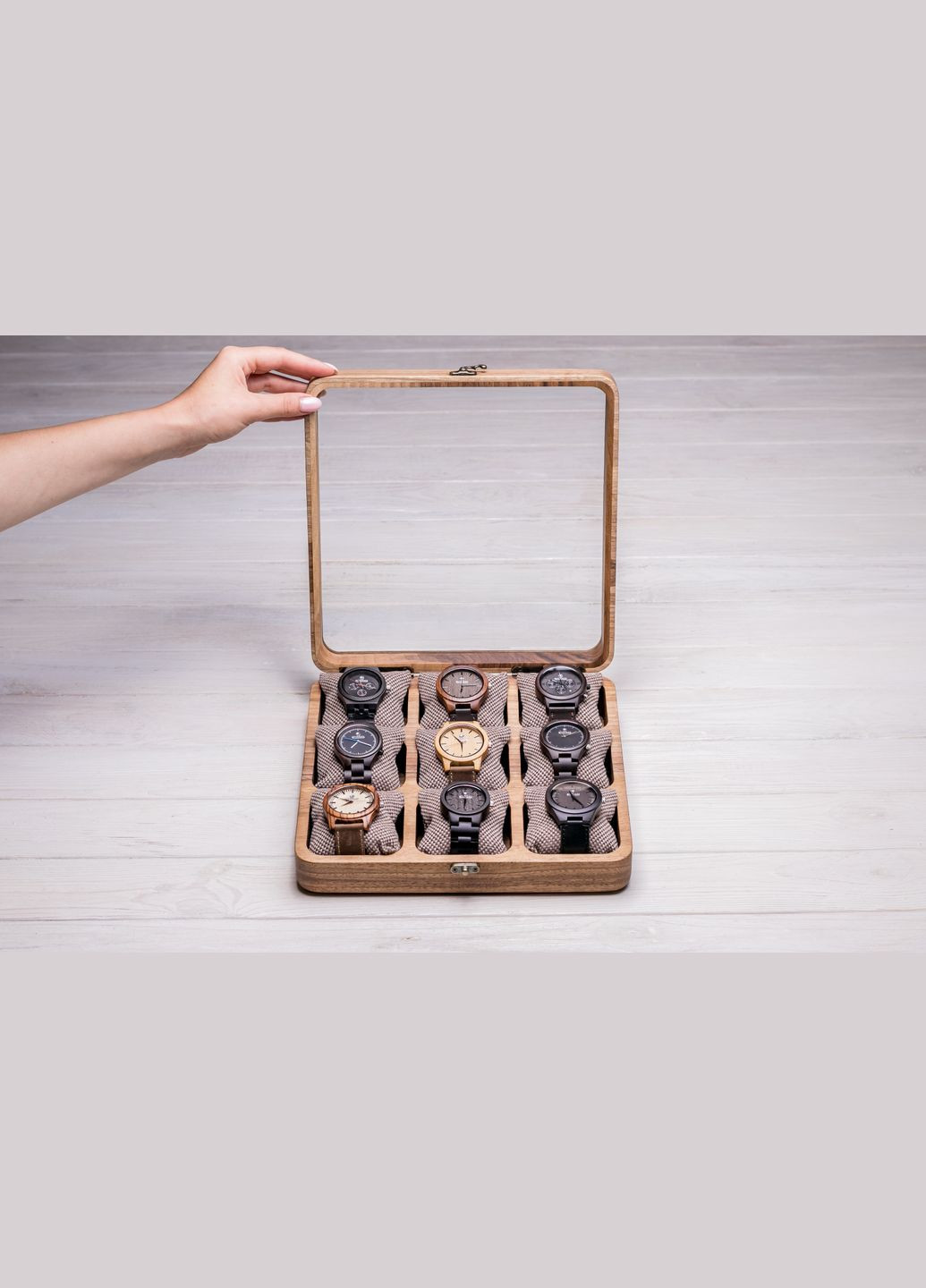 Скринька для наручних годинників зі скляною кришкою EcoWalnut (295443816)